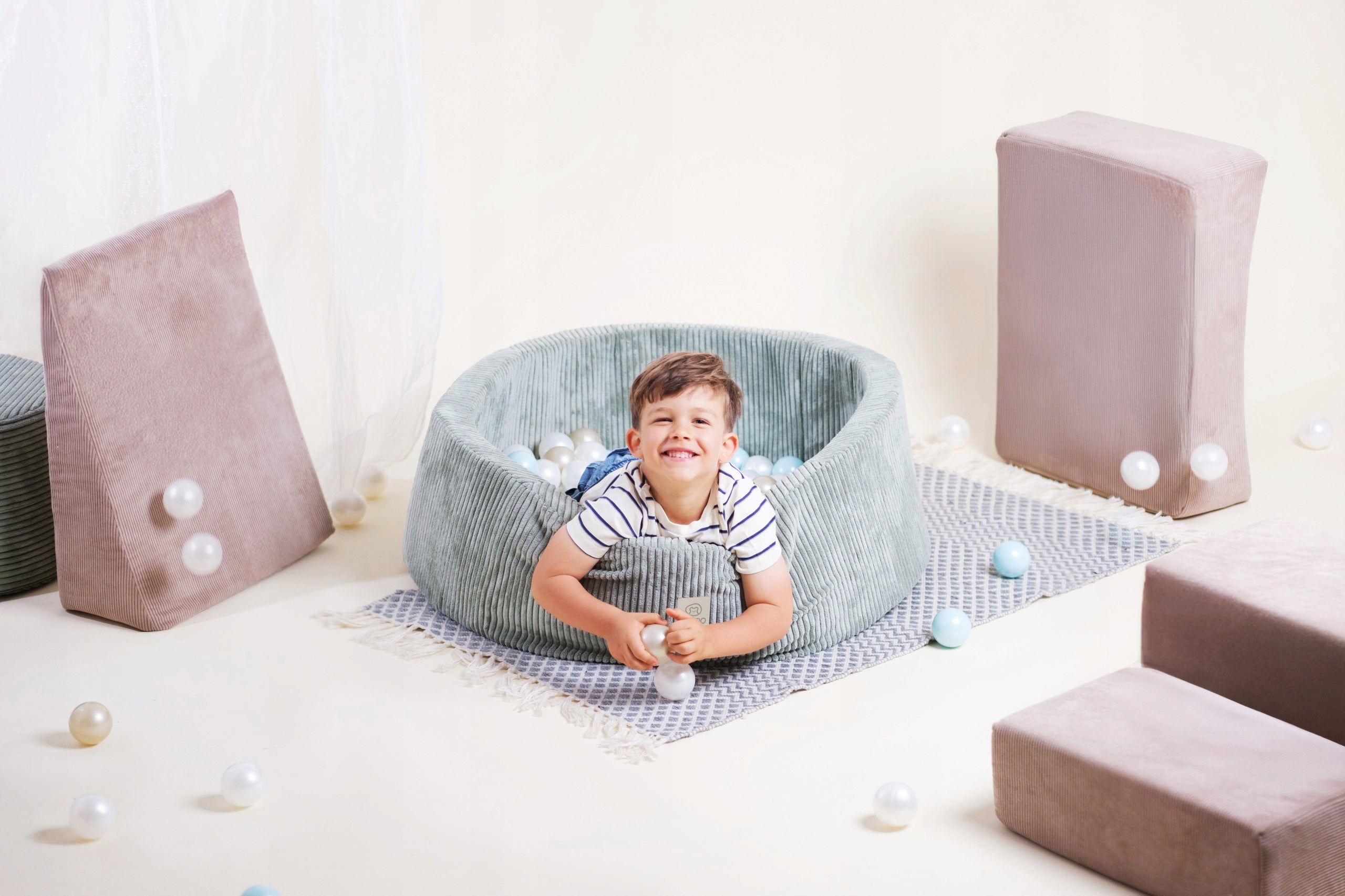 Dry Pool with Balls 90x30 Foam Pool Grey Corduroy 300 balls MISIOO Product width 90 cm