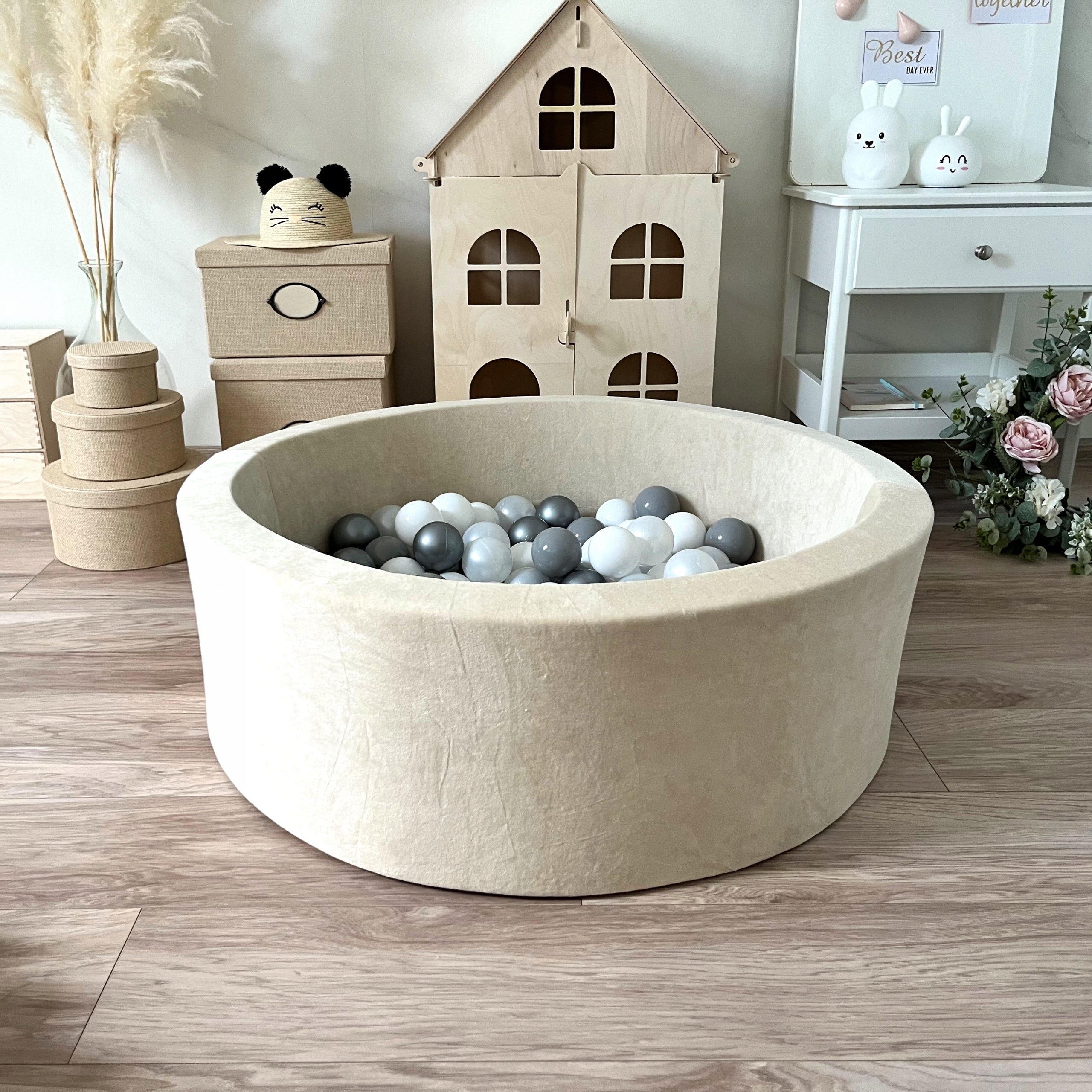Dry pool with balls 30x90 Velvet Cream 200 balls - ANY MIX Character/Title none