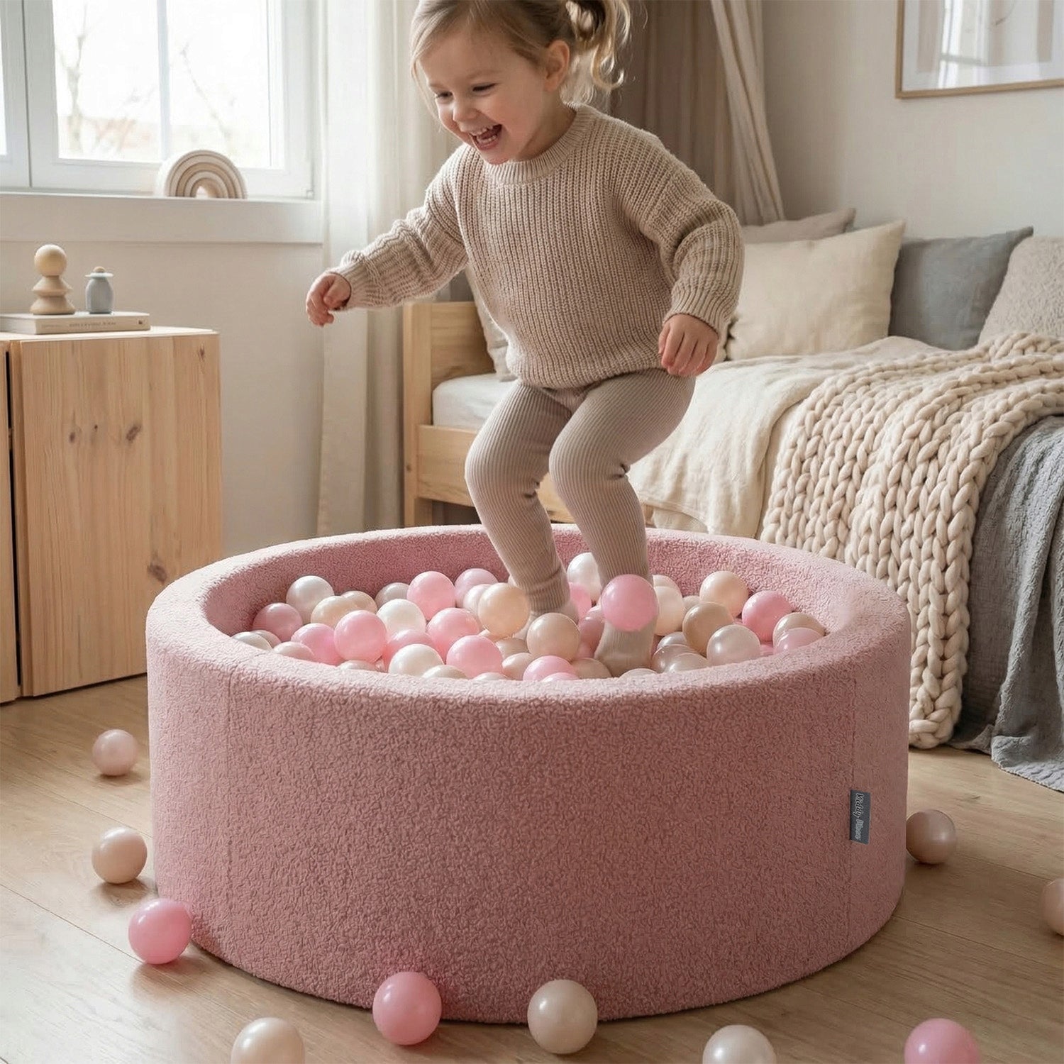 Dry pool with balls TEDDY boucle 200 balls FOR KIDS pink Minimum kid's age 1