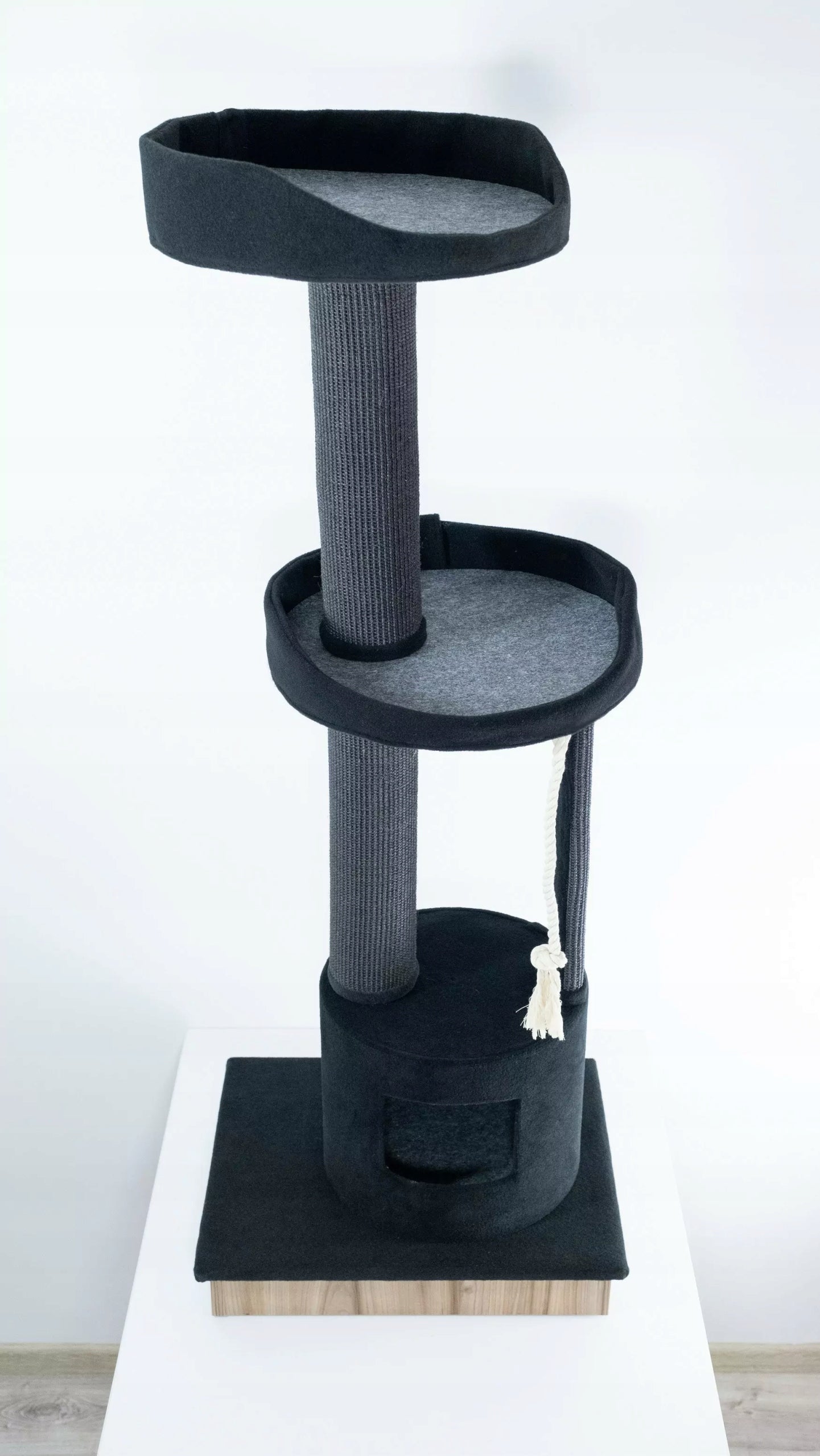 ECOMFY SCRATCHING POST MEGA JACK 152CM GREY EAN (GTIN) 5905546338998