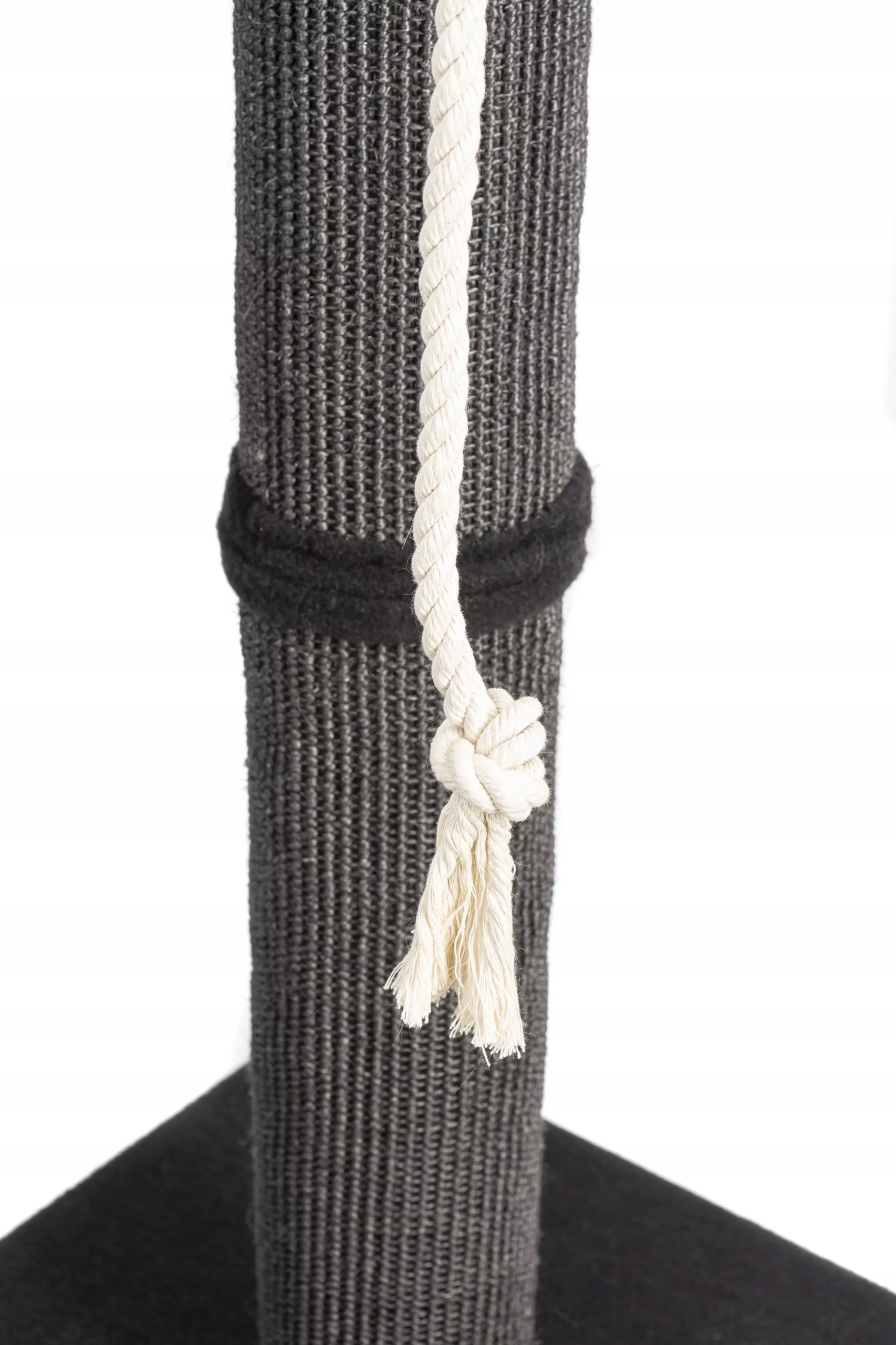 ECOMFY TOWER SCRATCHING POST 120CM GREY Color gray