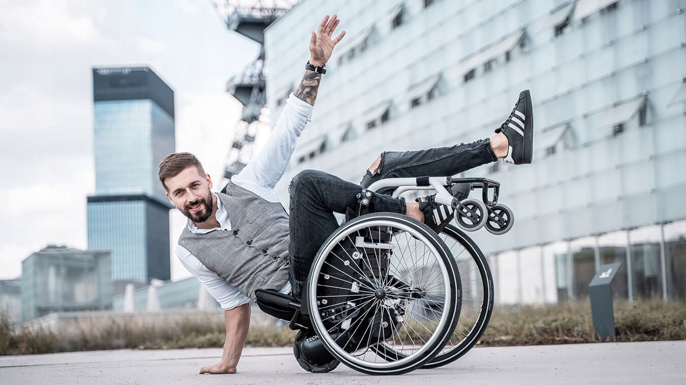 ELECTRIC ASSISTANT DRIVE ATTACHMENT FOR WHEELCHAIR ZEN Packaging status original
