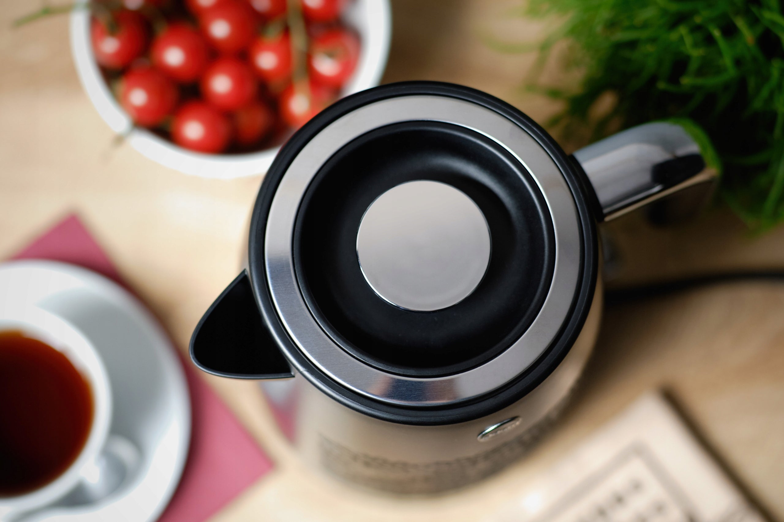 ELECTRIC CORDLESS KETTLE 1,7l BLACK ELDOM Capacity 1.7 l