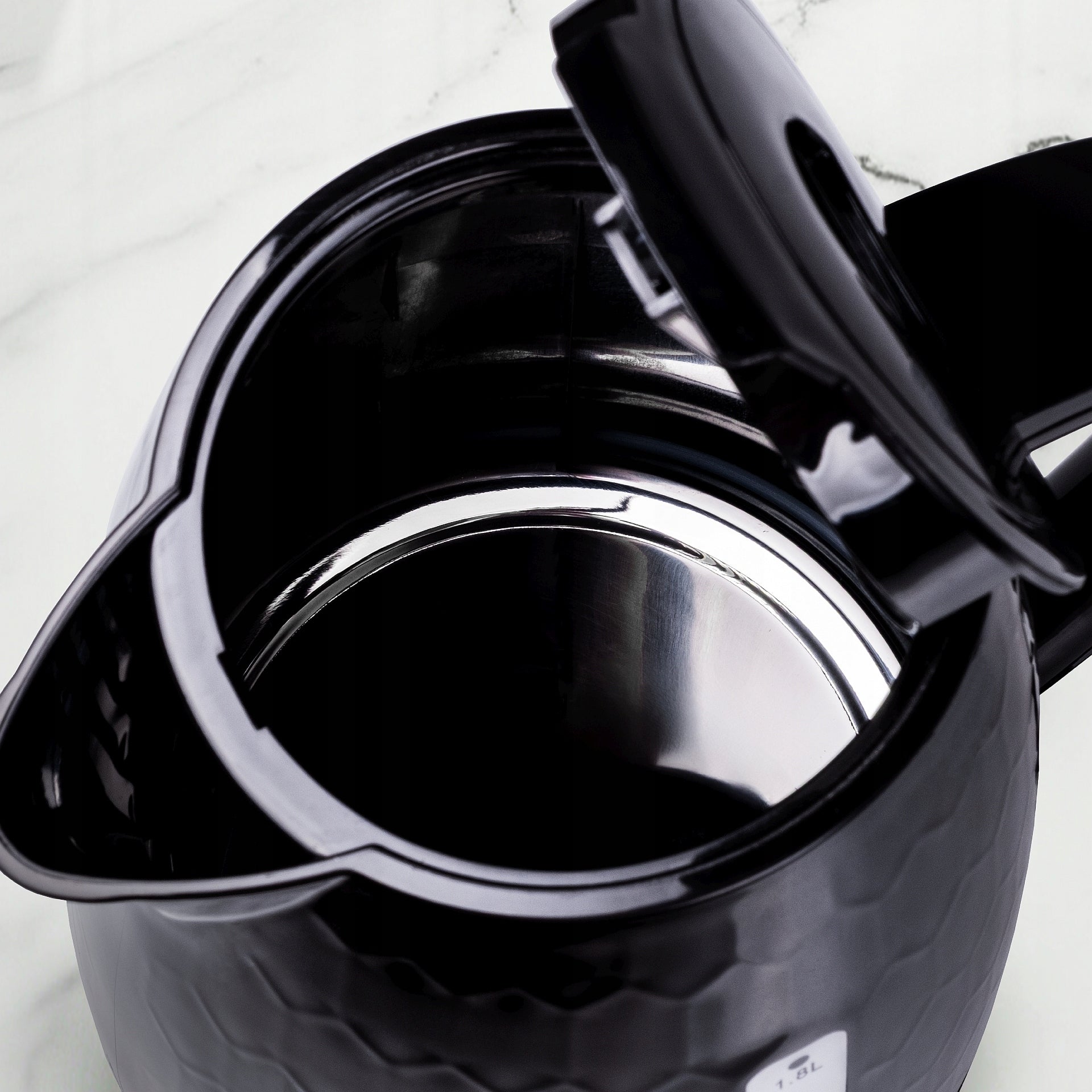 ELECTRIC CORDLESS KETTLE IDEAL QUIET ENERGY EFFICIENT Black 1,8L Power 1500 W