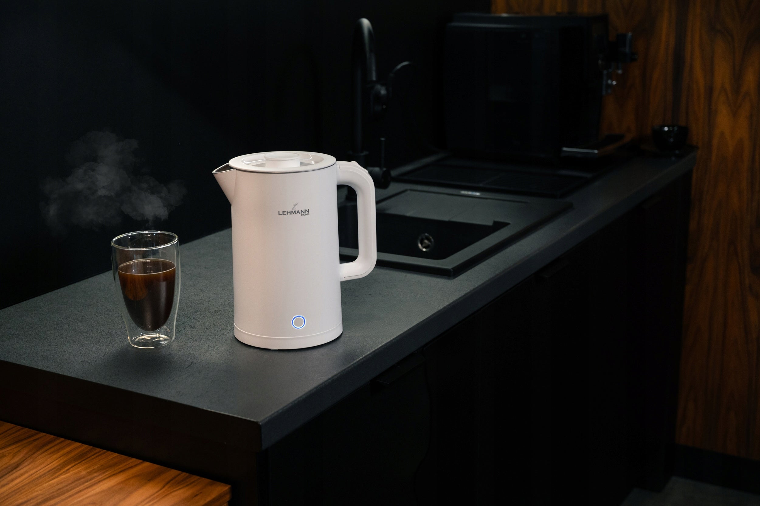 ELECTRIC KETTLE CORDLESS STRONG 1,7L 2200W STEEL LARGE SILENT LED Dominant color white