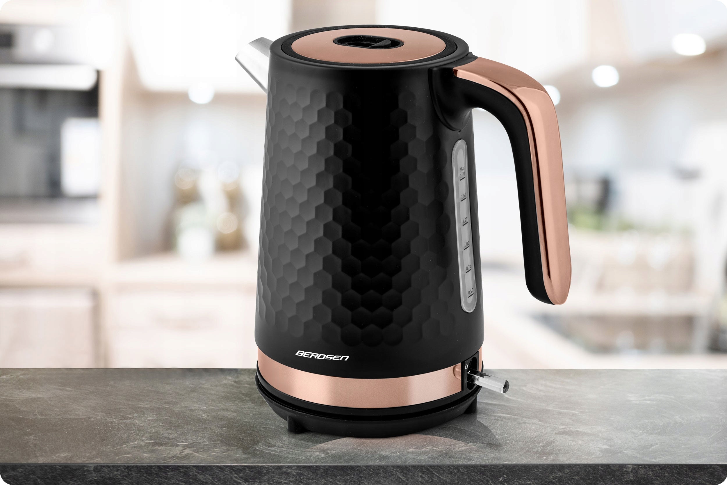 ELECTRIC KETTLE METAL BLACK GOLD CORDLESS 1,7L BERDSEN 2200W Model BD-705