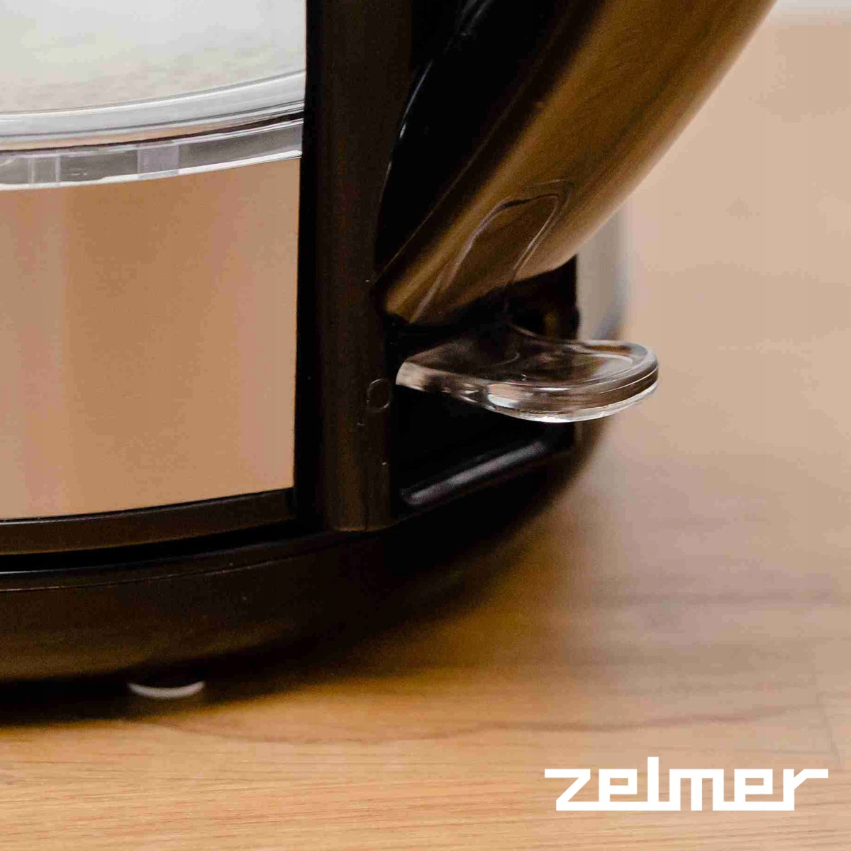 ELECTRIC KETTLE ZELMER WIRELESS WITH BACKLIGHT FILTER 1,7L 2200W Dominant color black