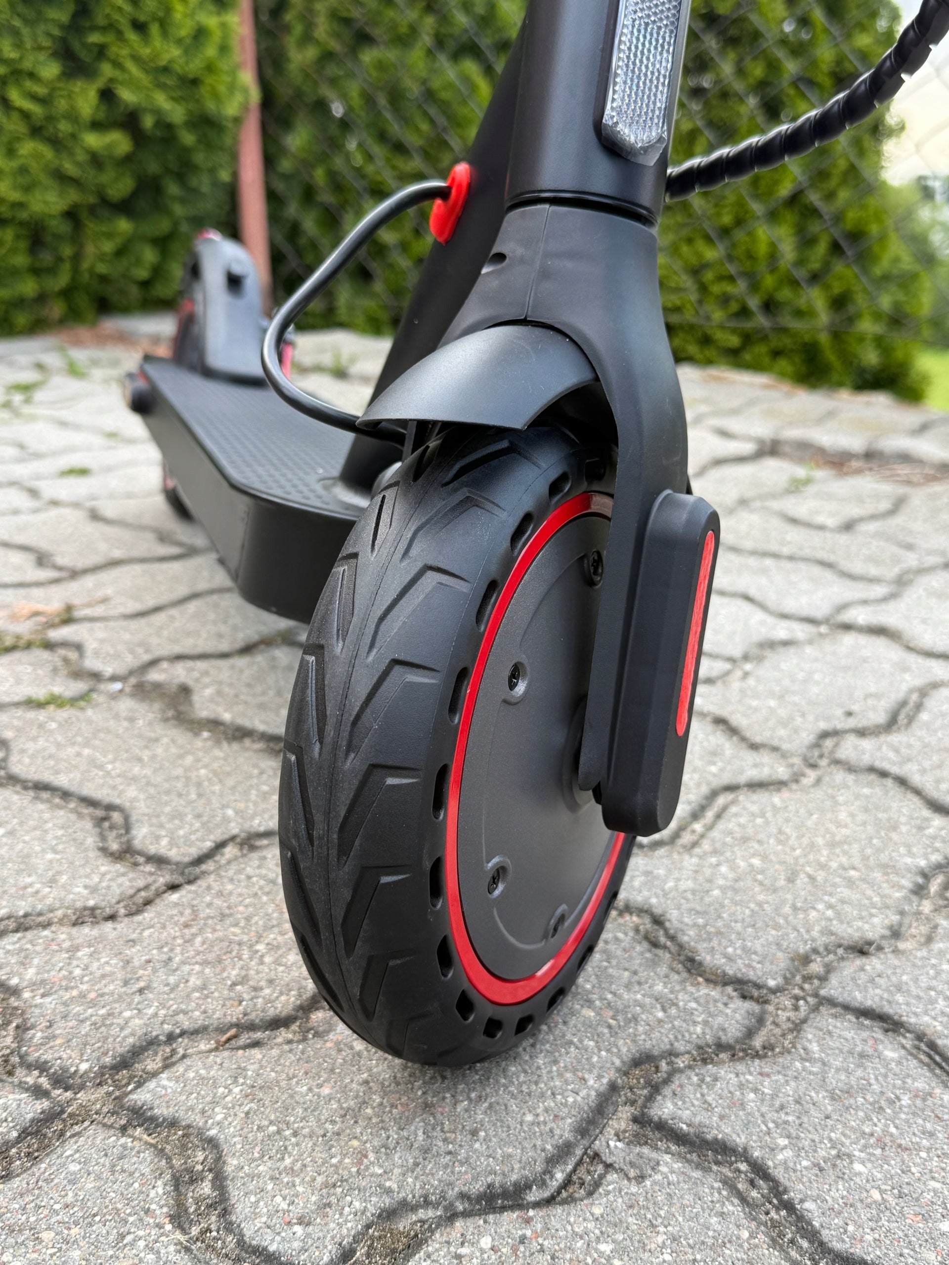 ELECTRIC SCOOTER T9 PRO LONG RANGE LIGHT AND POWERFUL 350W BATTERY 10,4Ah Brand no brand