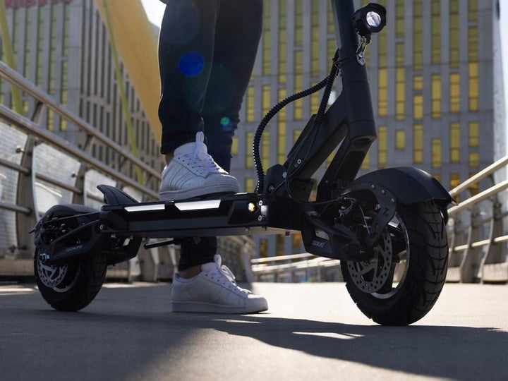 ELECTRIC SCOOTER TECHLIFE Q3 V2 2026 1365W 16,5AH +PILOT TO VMAX Model Q3 V2 BLACK
