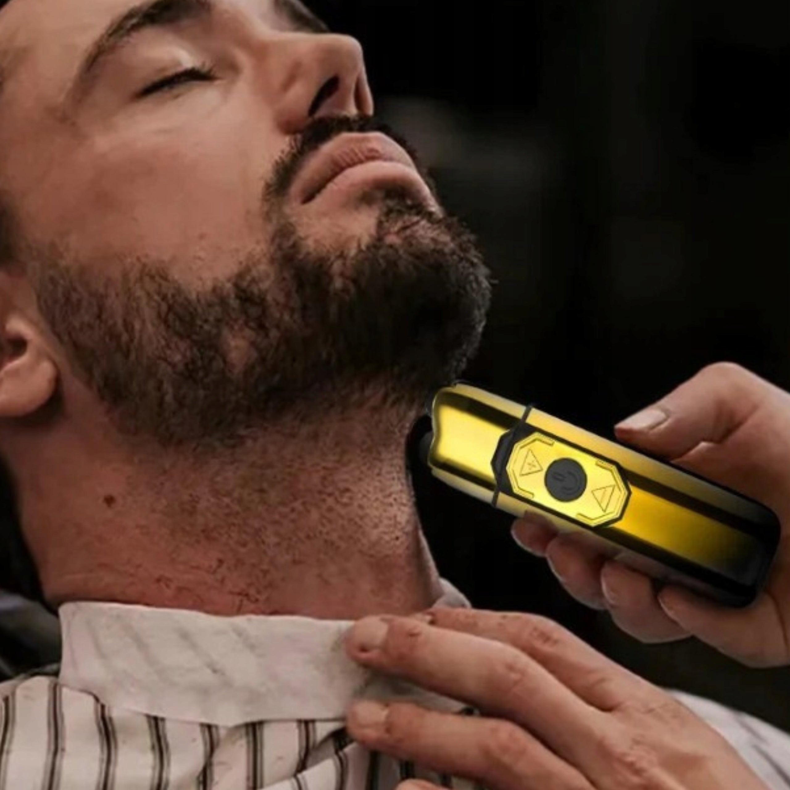ELECTRIC SHAVER RAZOR KEMEI TX10 BEARD TRIMMER HEAD LED GOLD Manufacturer code KM-TX10-BARBER-PRO