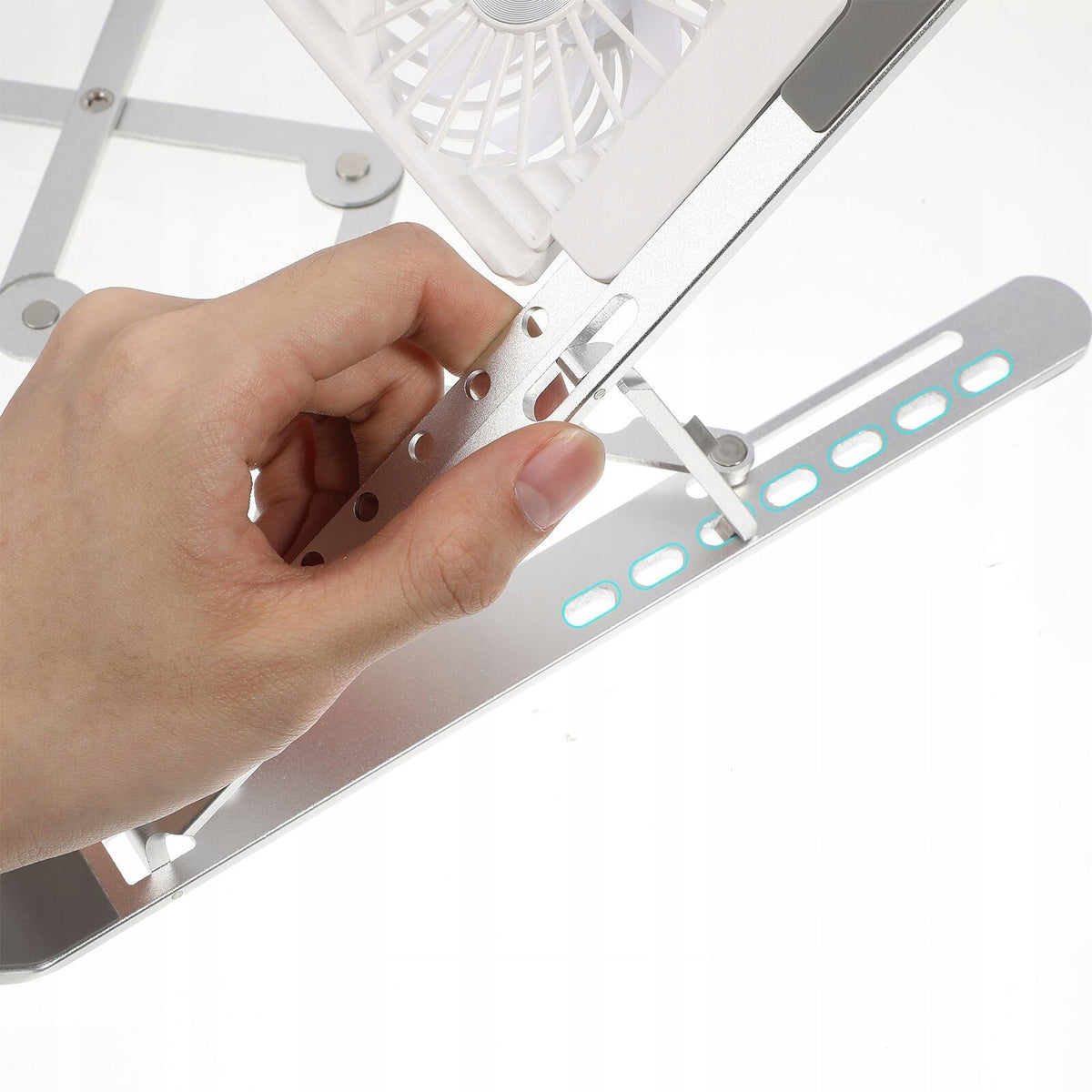 ERGONOMICZNY ALUMINIOWY STOJAK CHŁODZĄCY DO LAPTOPA Manufacturer code 17978515