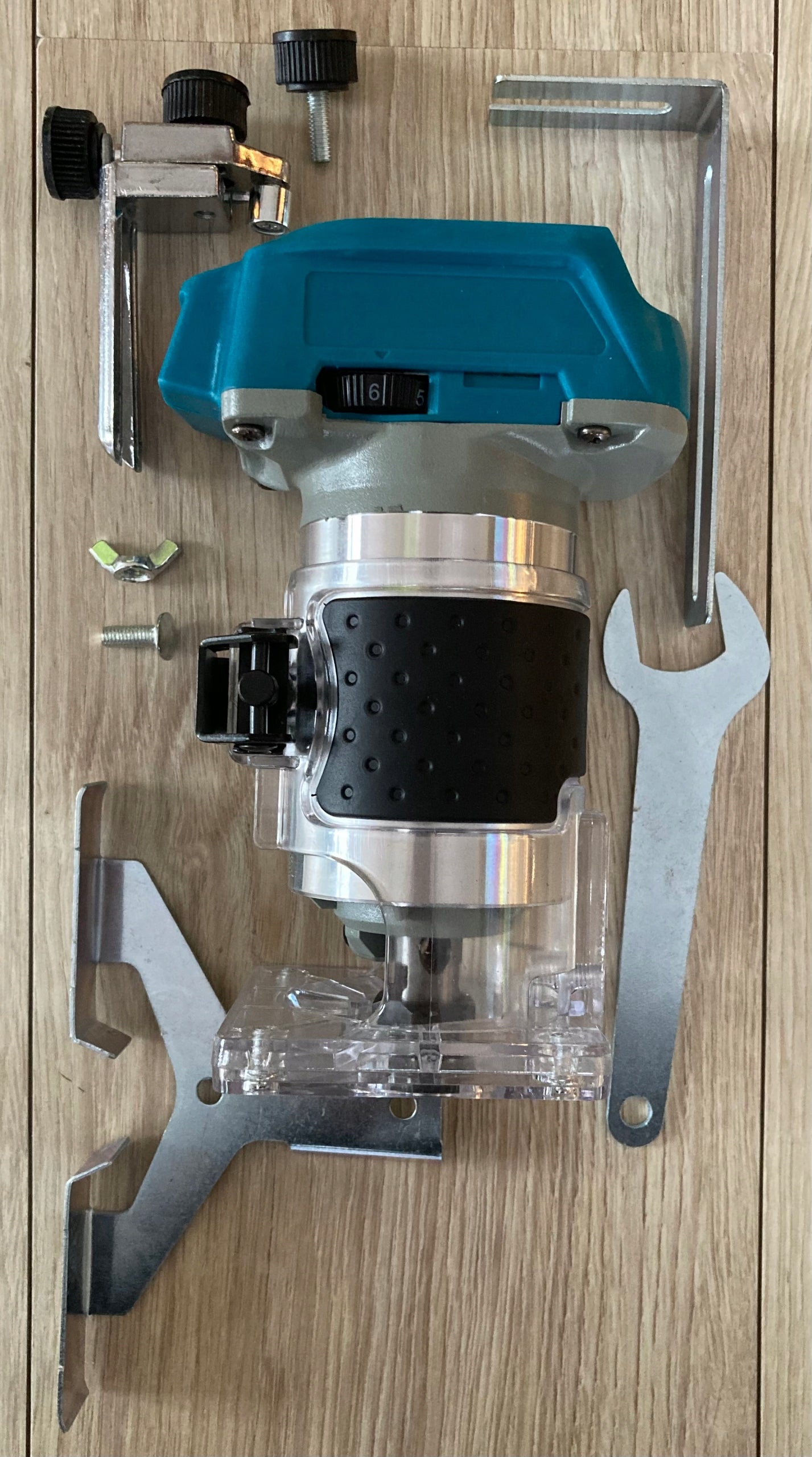 Edge milling machine with battery speed control LXT 18V BL Manufacturer code 4054599435602