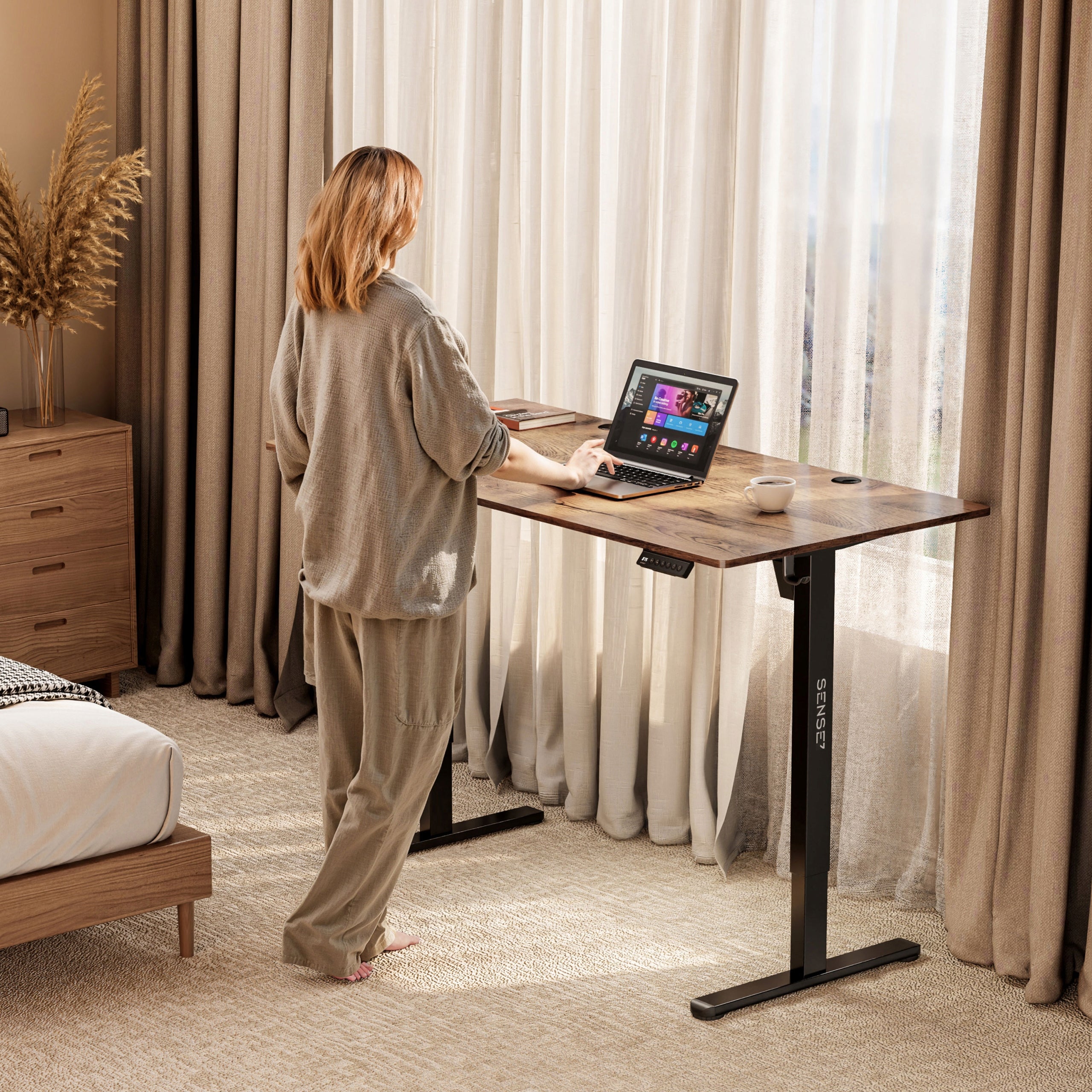 Electric Desk Adjustable 140x70cm Height Adjustment 72-118cm SENSE7 EAN (GTIN) 5902659847027