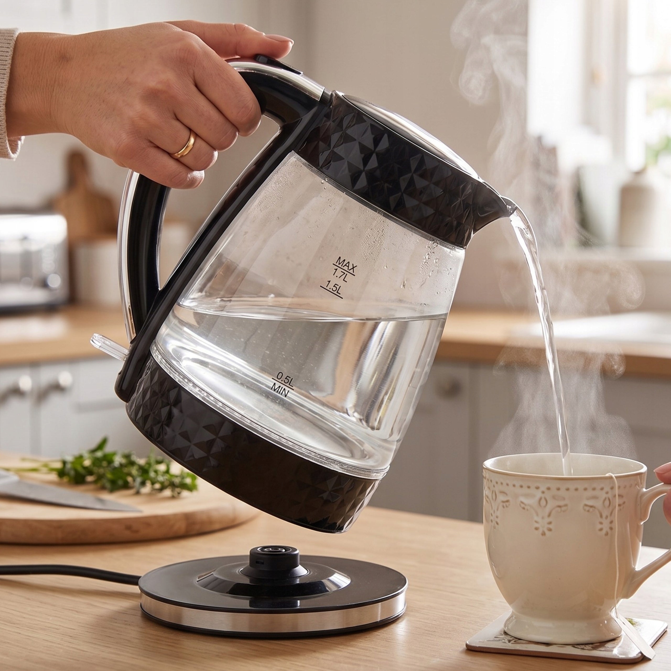 Electric Kettle Glass Wireless Silent ŁUCZNIK 1,7L 2200W Black Brand Łucznik