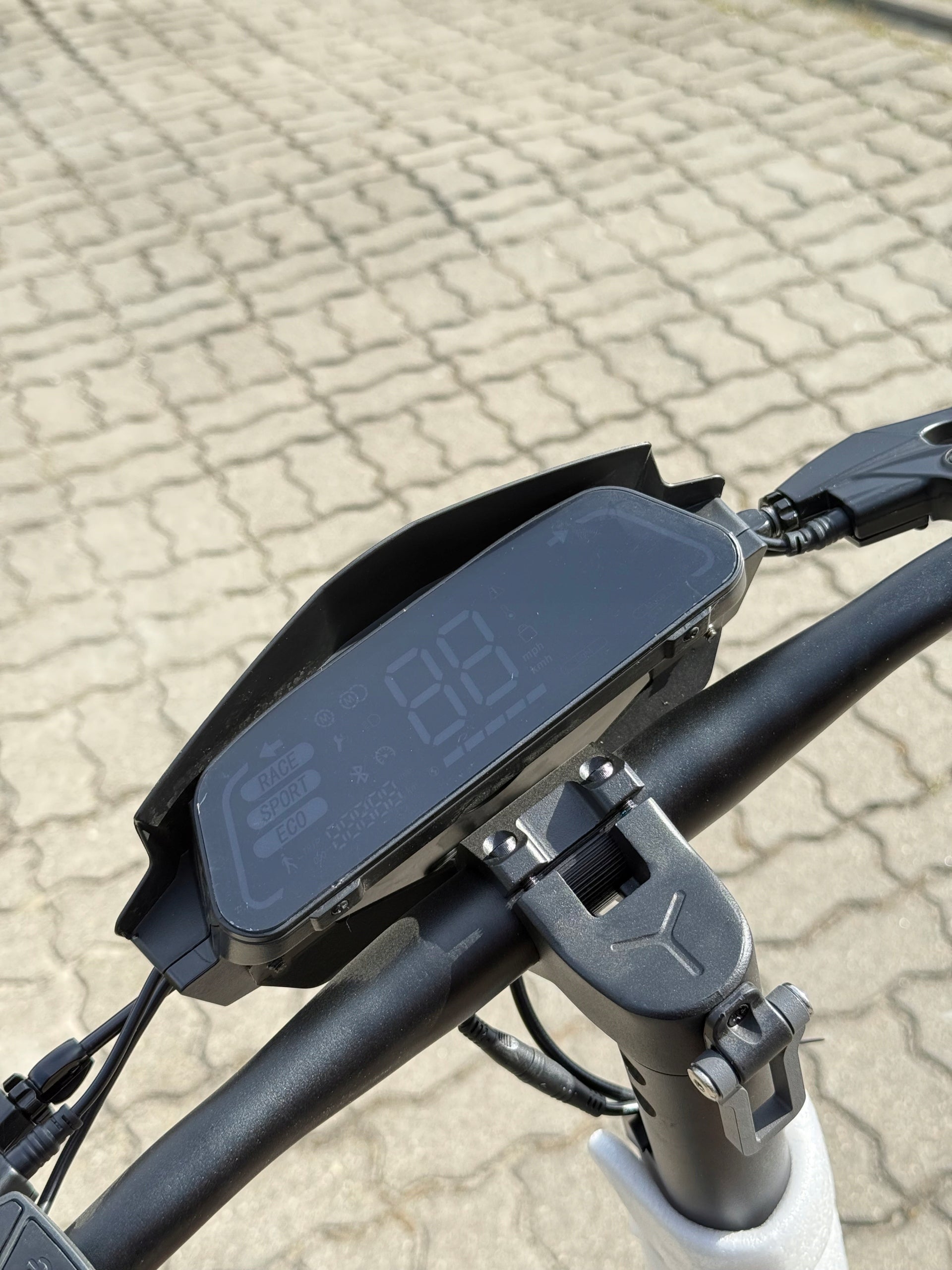 Electric Off-Road Scooter F1 LONG RANGE 60km POWERFUL 800W BATTERY 15Ah Weight 28 kg