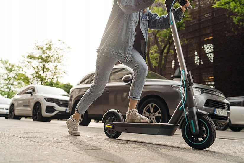Electric Scooter Motus Scooty 10 Plus 2020 application range 60km 500W Packaging status original