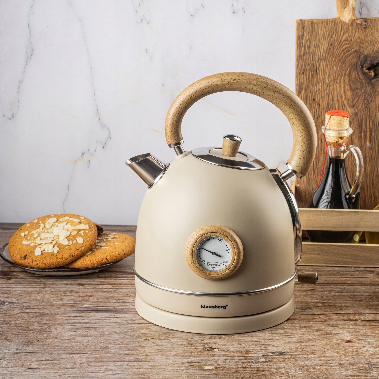 Electric kettle 1,8L Klausberg KB-7906 RETRO with thermometer beige 2200W Packaging status original