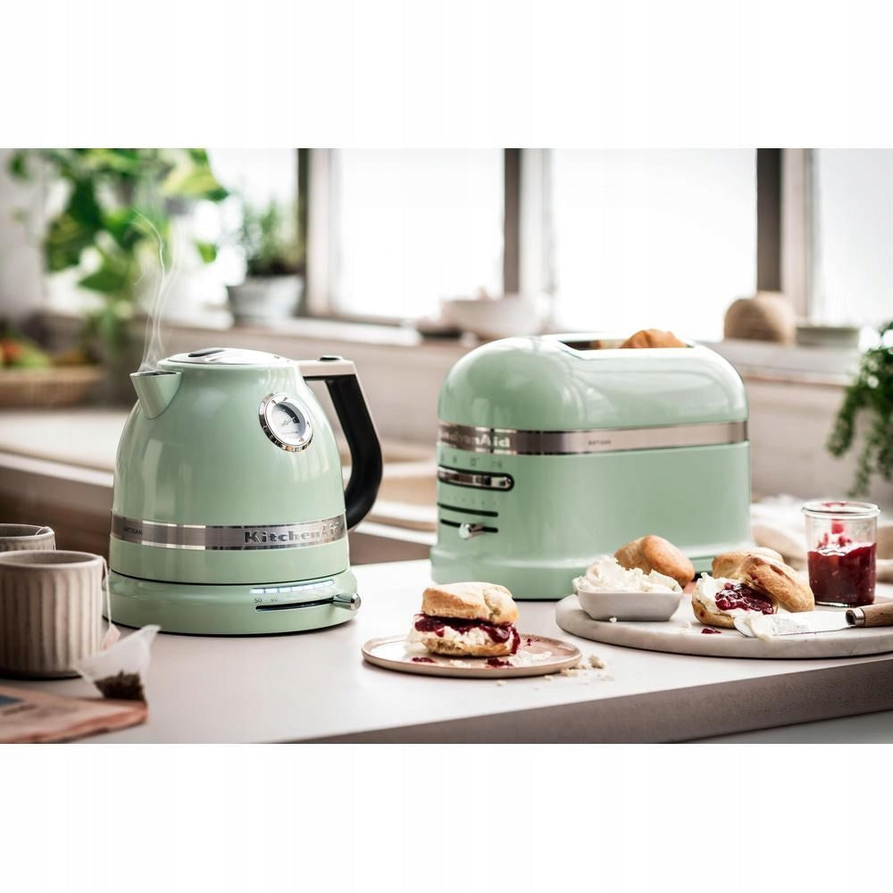 Electric kettle KitchenAid 5KEK1522EPT Power 2400 W
