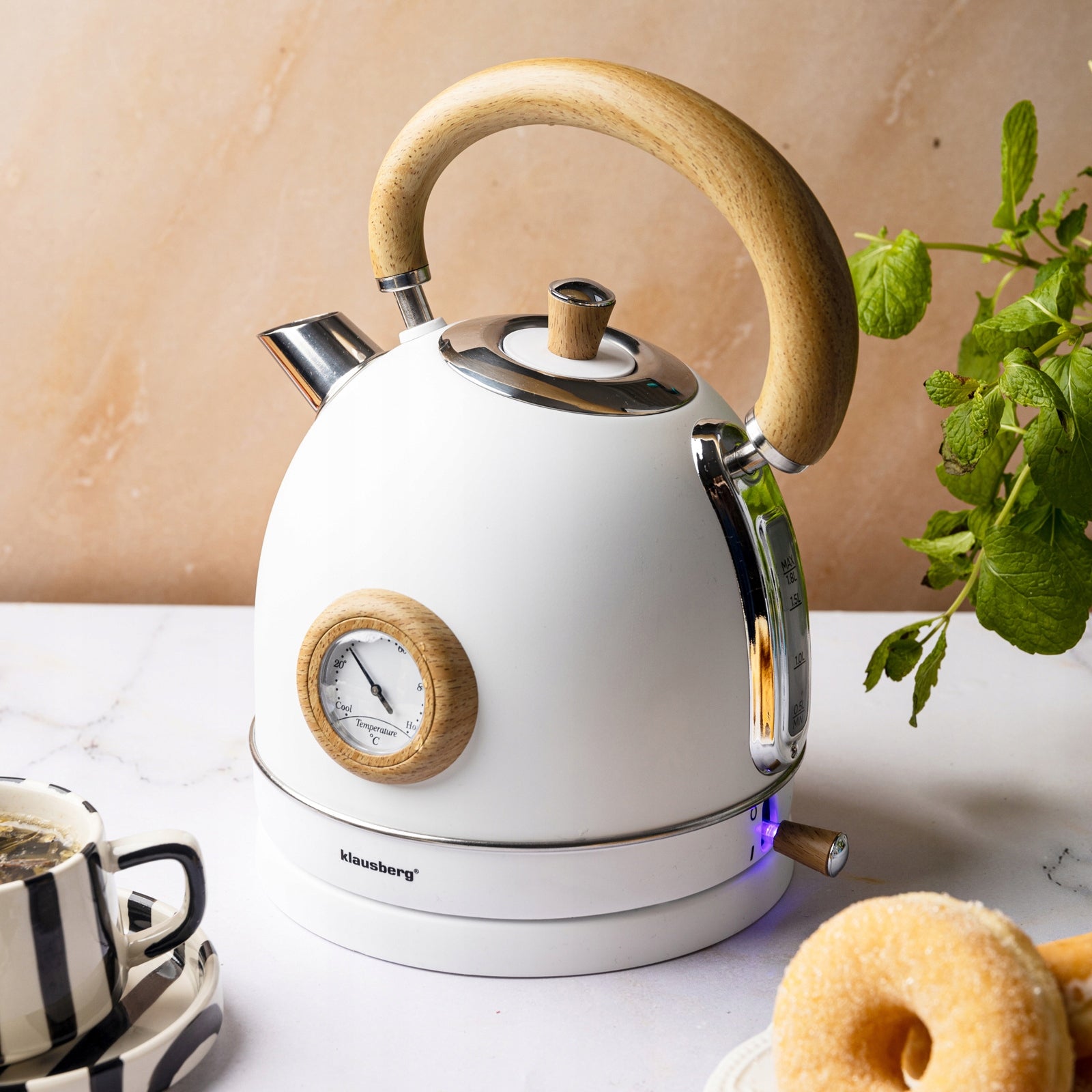 Electric kettle Klausberg KB 9007 2200 W 1,8 l white Model KB 9007