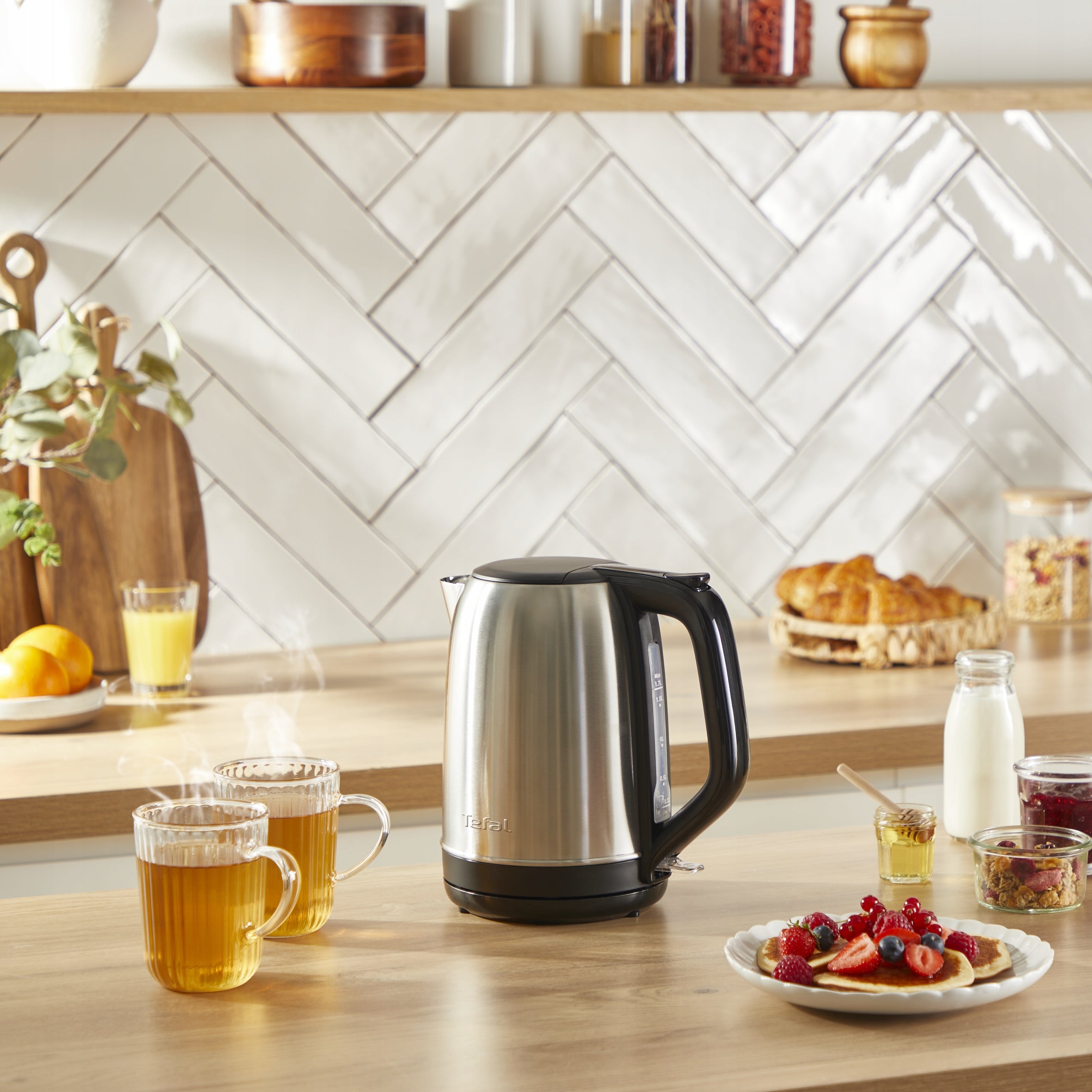Electric kettle TEFAL Subito KO5S0DE0 1,7 l 2400W stainless steel Dominant color silver/gray