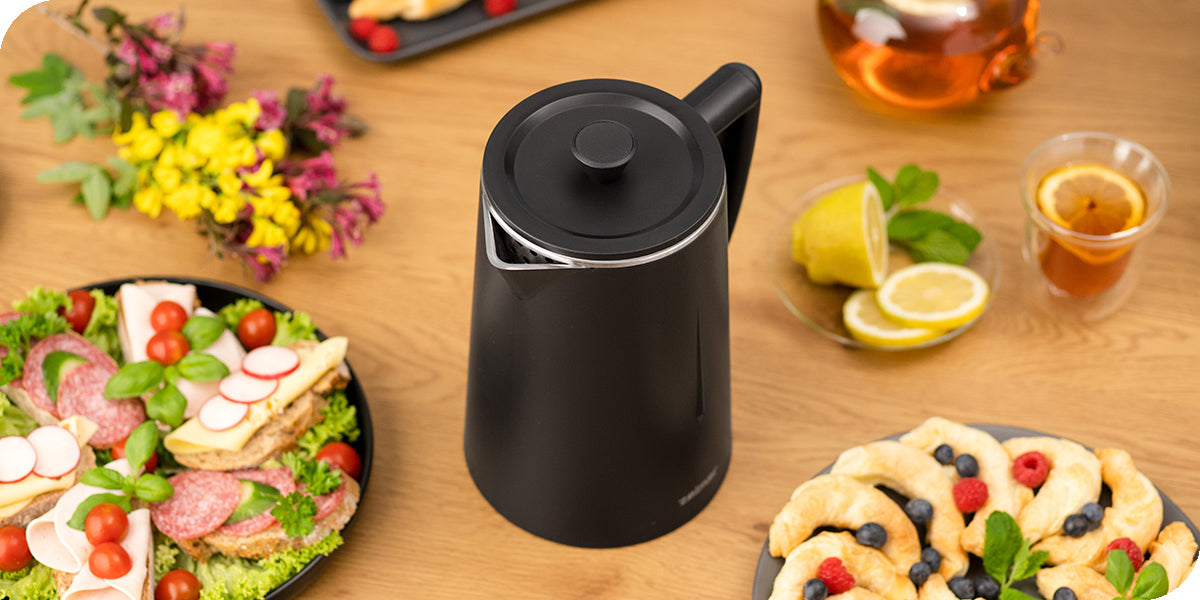 Electric kettle Zelmer ZCK8020B 1.7 l 1500 W black Power 1500 W