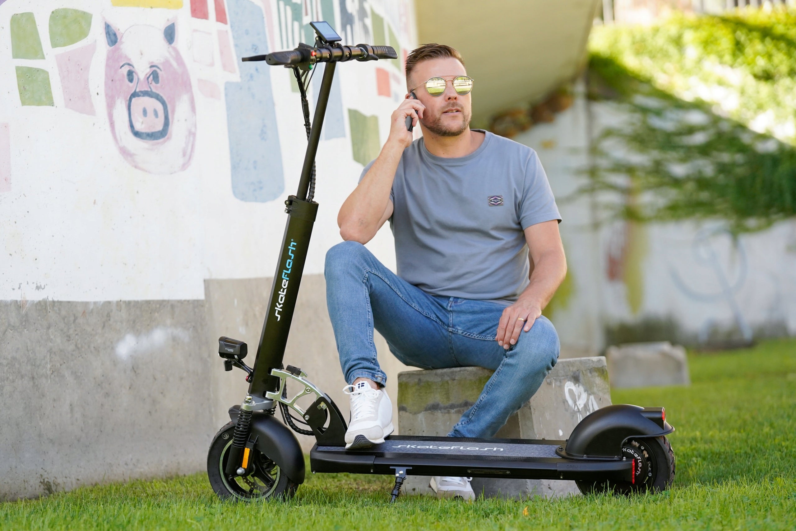 Electric scooter SkateFlash SK UrbanPro 800W 20km/h max50km max120kg Packaging status original