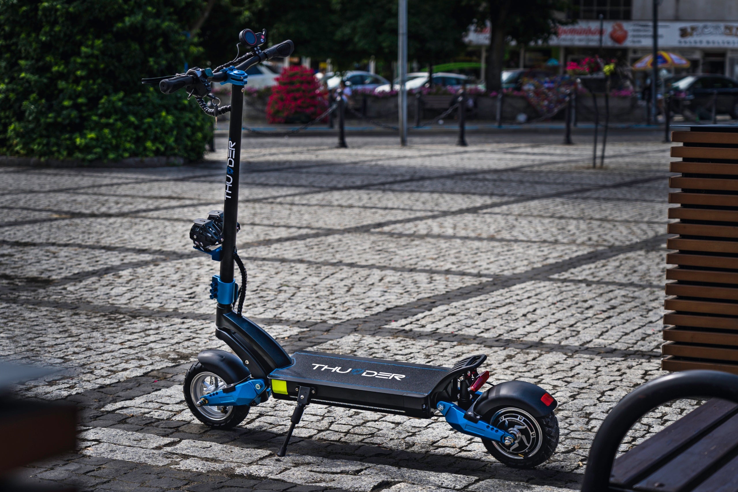Electric scooter folding THUNDER ZEST 1600W 52V 14Ah range 40km PRO Manufacturer code 5904161757030