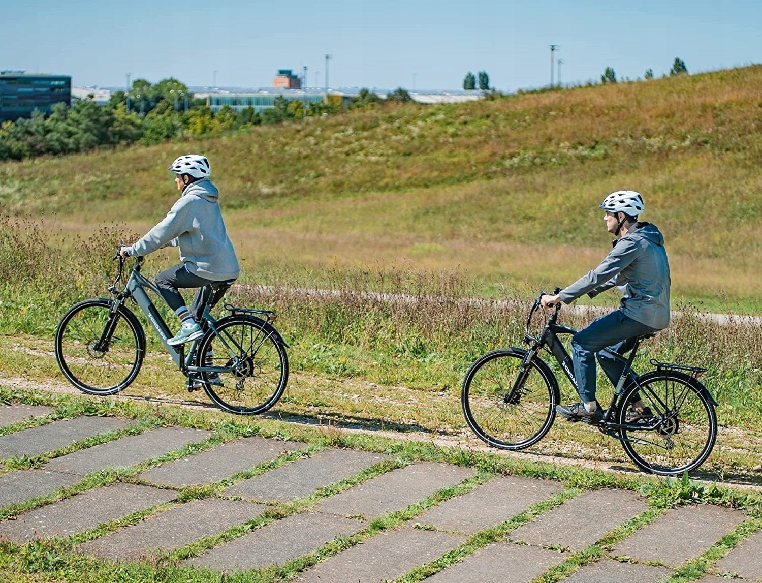Electric trekking bike Zundapp X500 28" 250W Bosch 51cm black Foldability partially assembled, calibrated