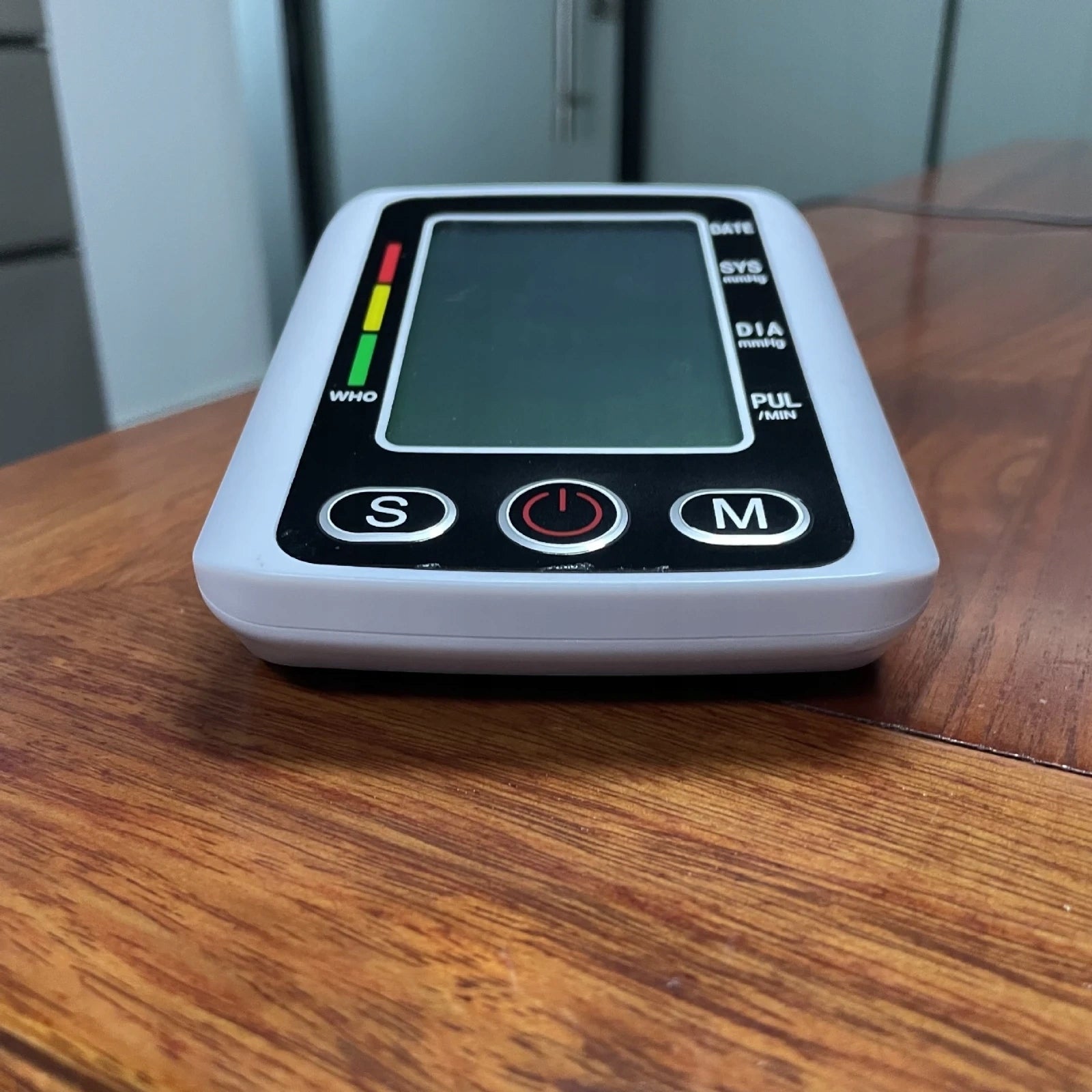 Electronic Shoulder Blood Pressure Monitor LED Display Large Recording. 22-32cm Medical device no