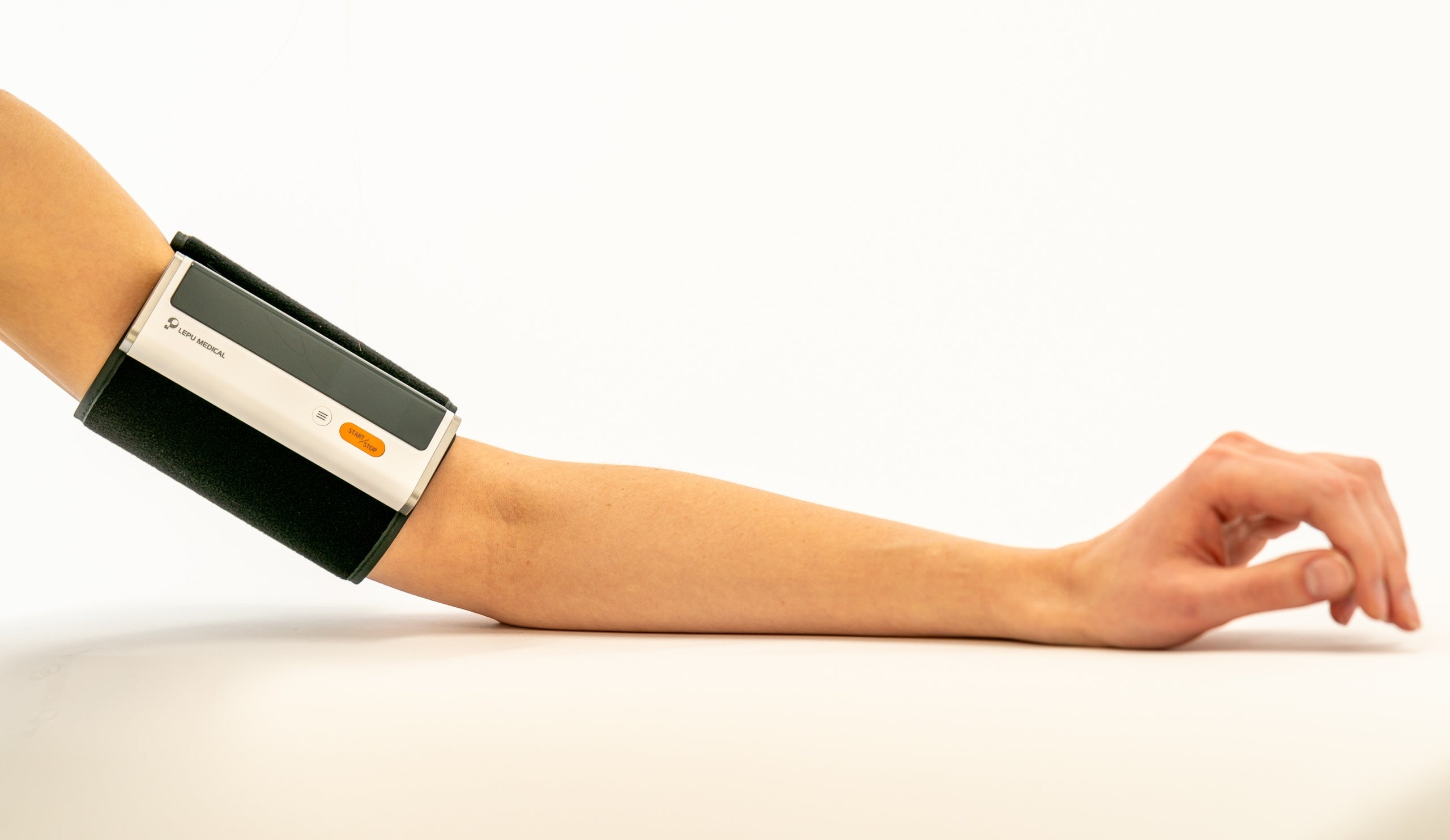 Electronic blood pressure monitor with Bluetooth and ECG wireless Medical device yes
