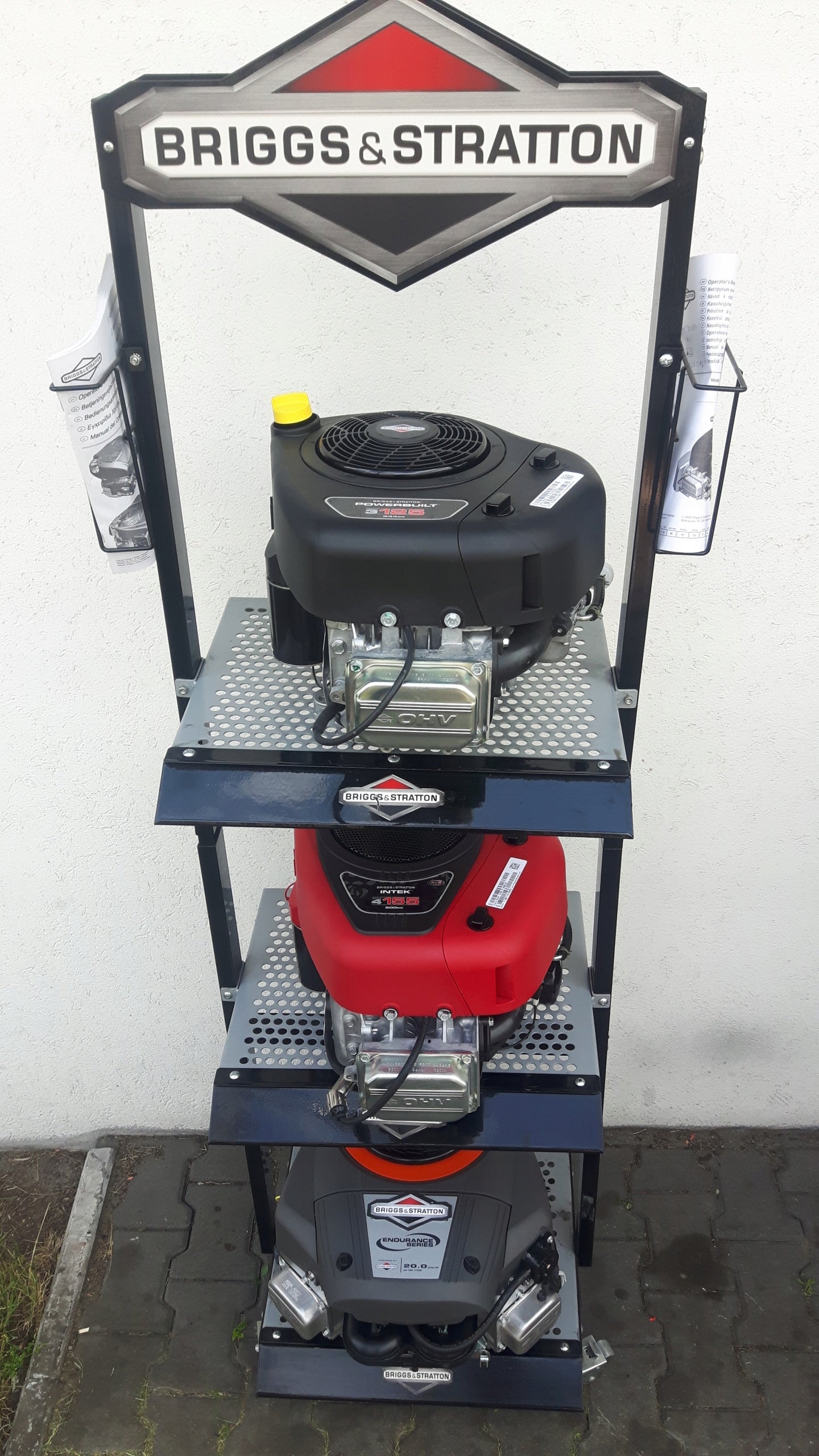 Engine for Briggs & Stratton 17,5 HP tractor Product weight with unit packaging 39 kg