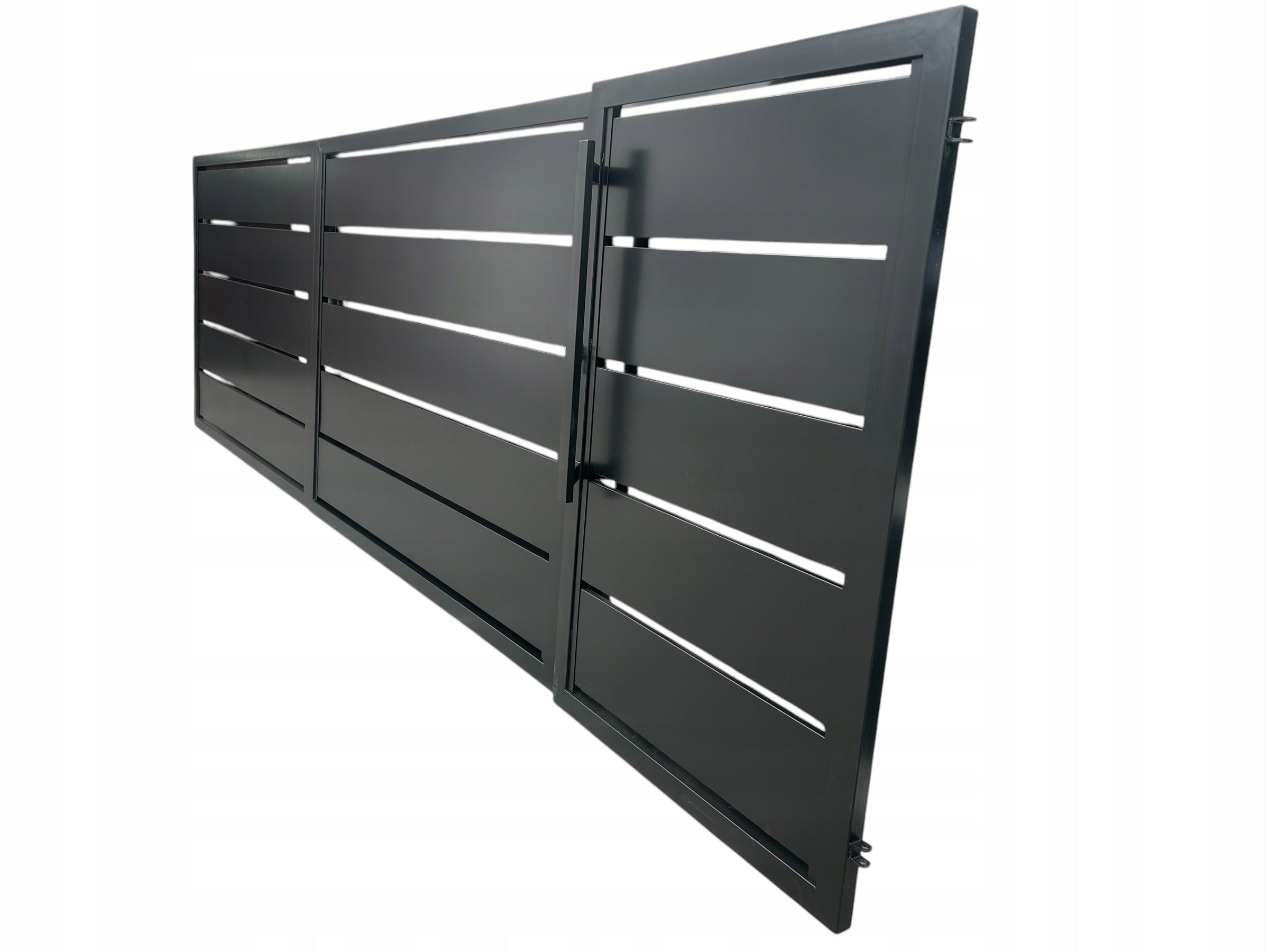 Entry gate 4x1,5m+gate PROFILE semi-closed 250 metal bars