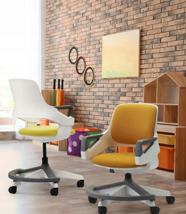 Ergonomic chair for children swivel chair EAN (GTIN) 5908242403885