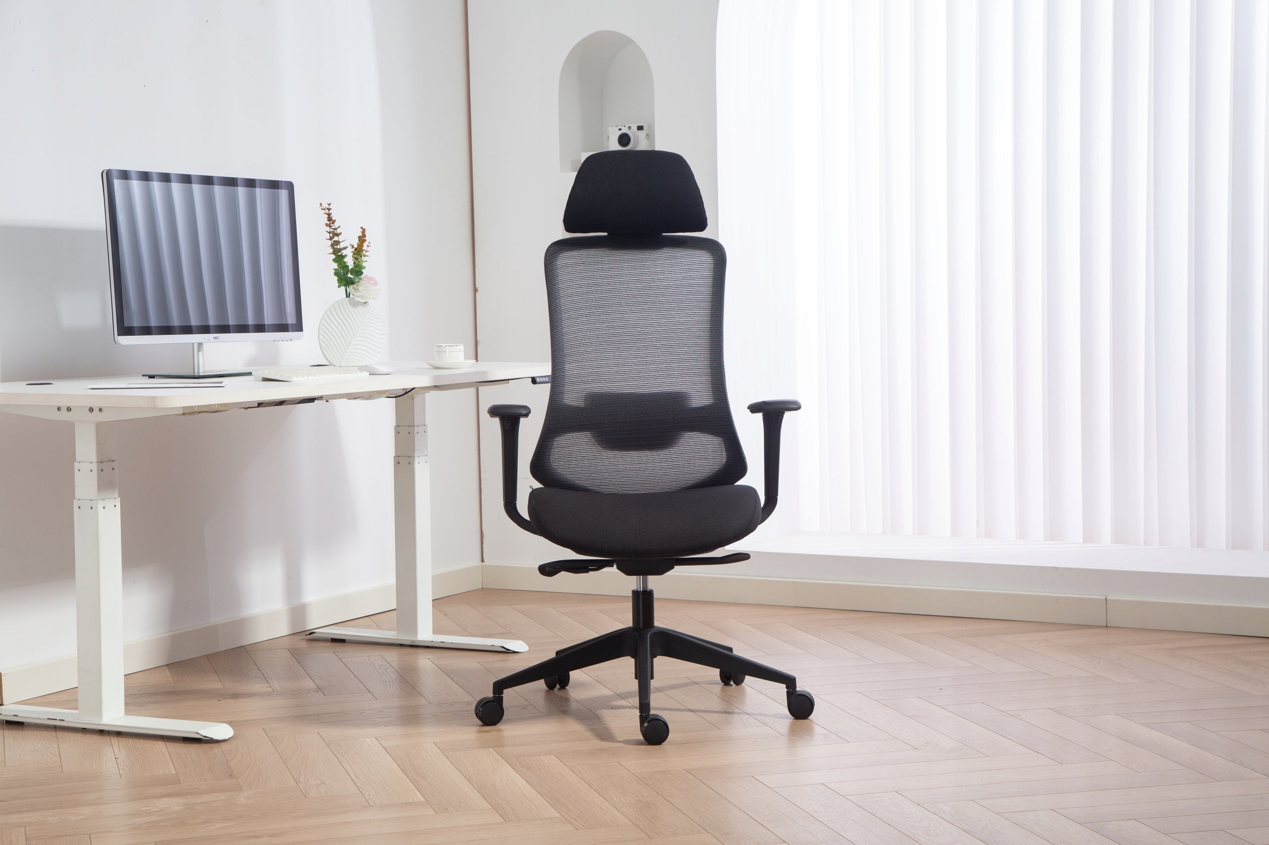 Ergonomic office chair COBRA OFFICE EXPERT HF704BK black Manufacturer code HF704BK czarny