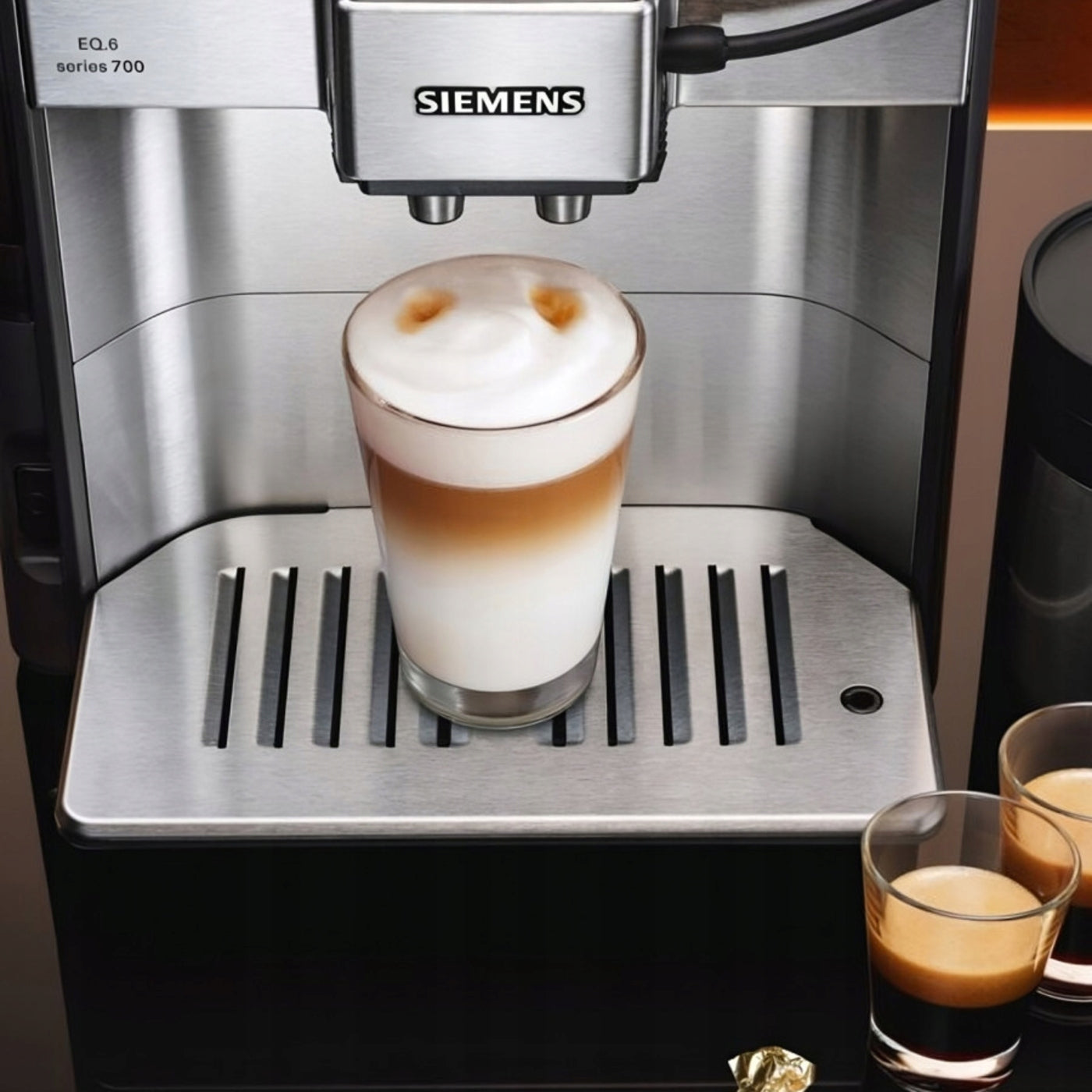 Espresso machine Siemens EQ6 plus s300 TE653M19RW - black/silver Model TE653M19RW