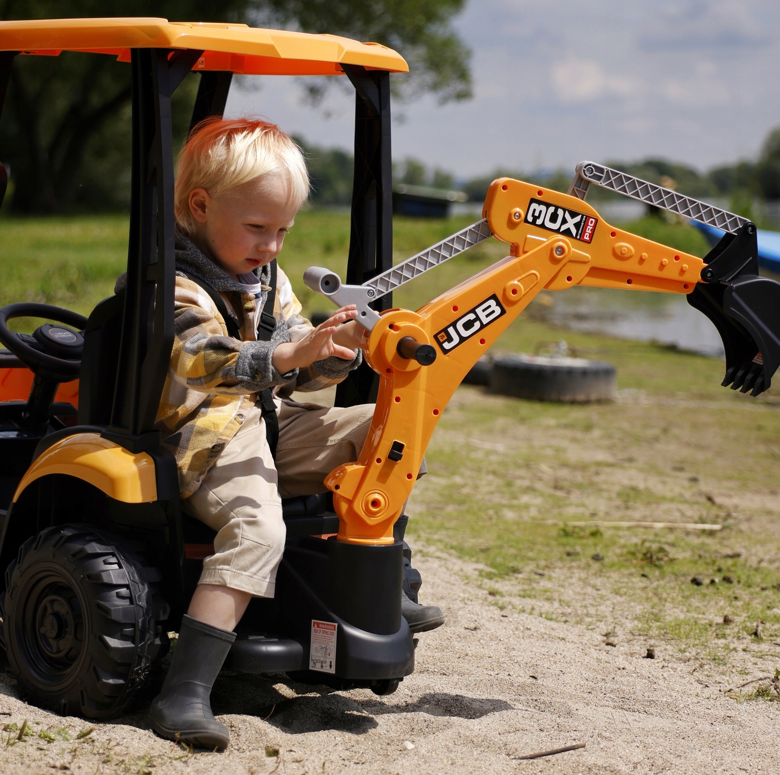 Excavator Charger JCB 4in1 for Baby Battery 12V 12Ah Power 90 Watt Vehicle length 193 cm