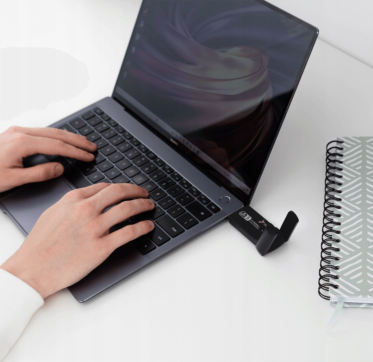 External Network Card WI-FI Adapter USB 3.2 WiFi 1300Mbps 2,4GHz 5GHz Packaging status original