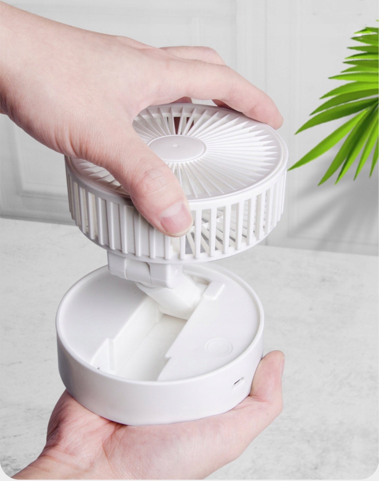 FAN TABLE FAN FOLDABLE USB RECHARGEABLE BATTERY Dominant color black