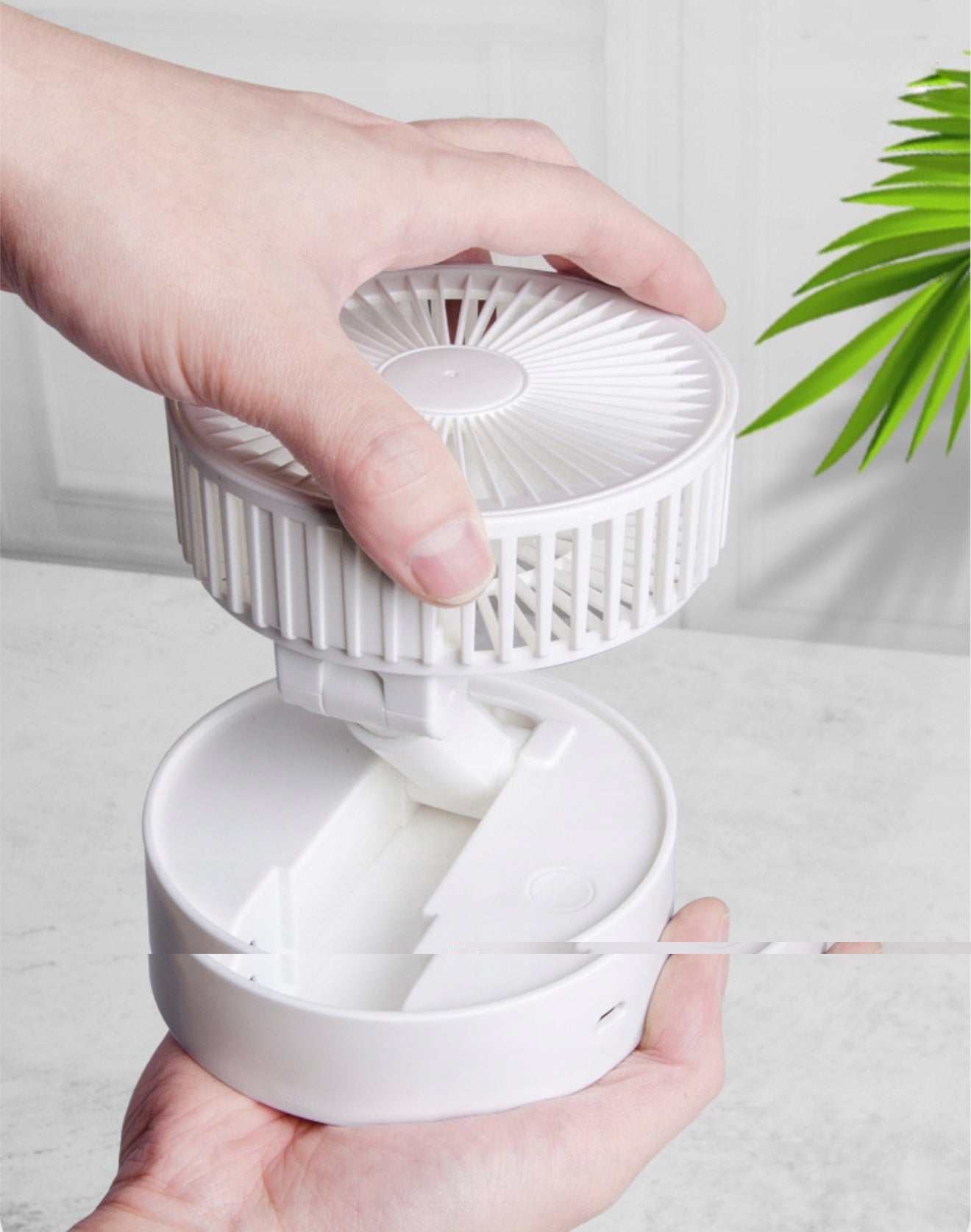 FAN TABLE FAN FOLDABLE USB RECHARGEABLE BATTERY Packaging status original