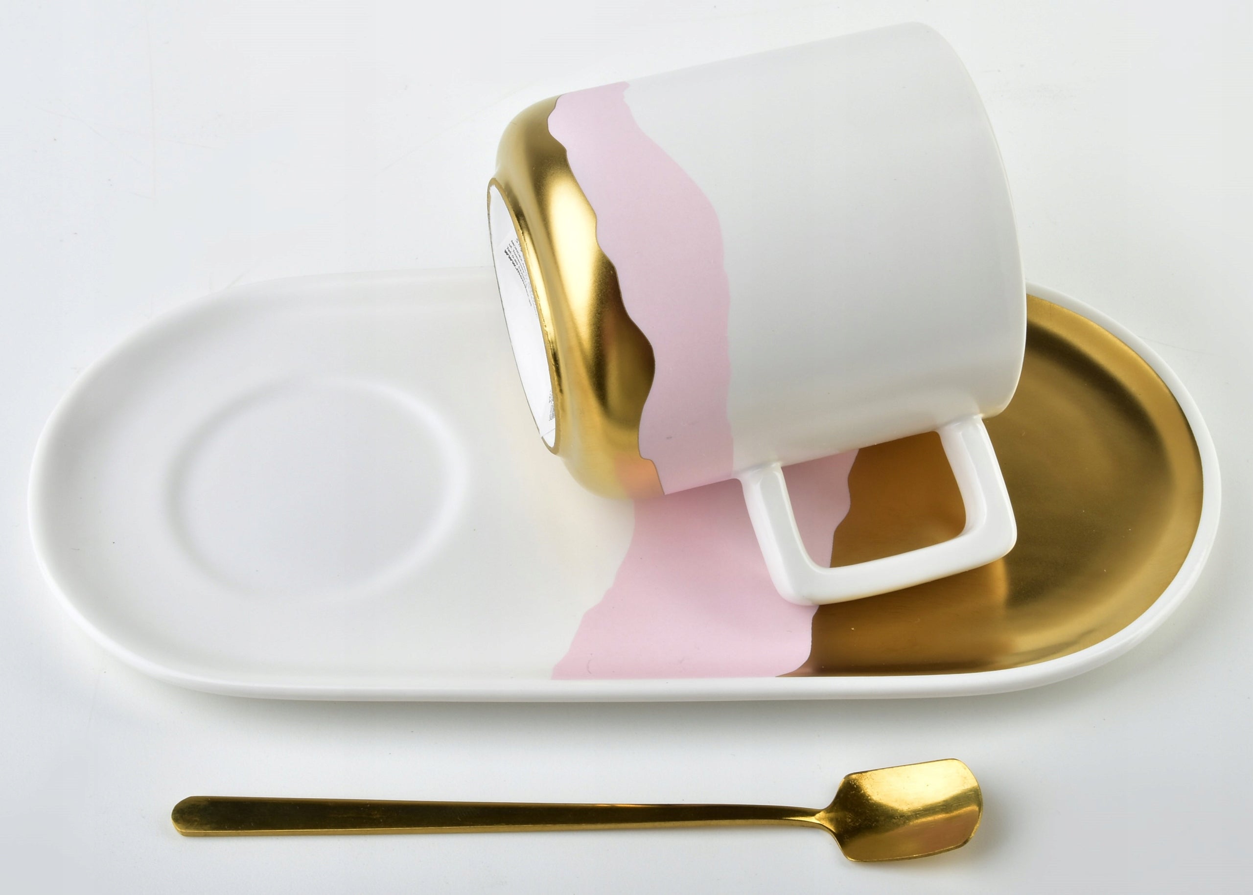 GOLD MARY puodelis 260ml su lėkštute 23x10,5cm