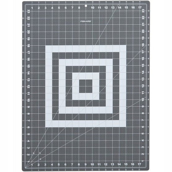 FISKARS CUTTING MAT 45x60cm - A2