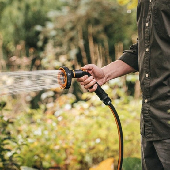 Fiskars verstellbares Sprühgerät 