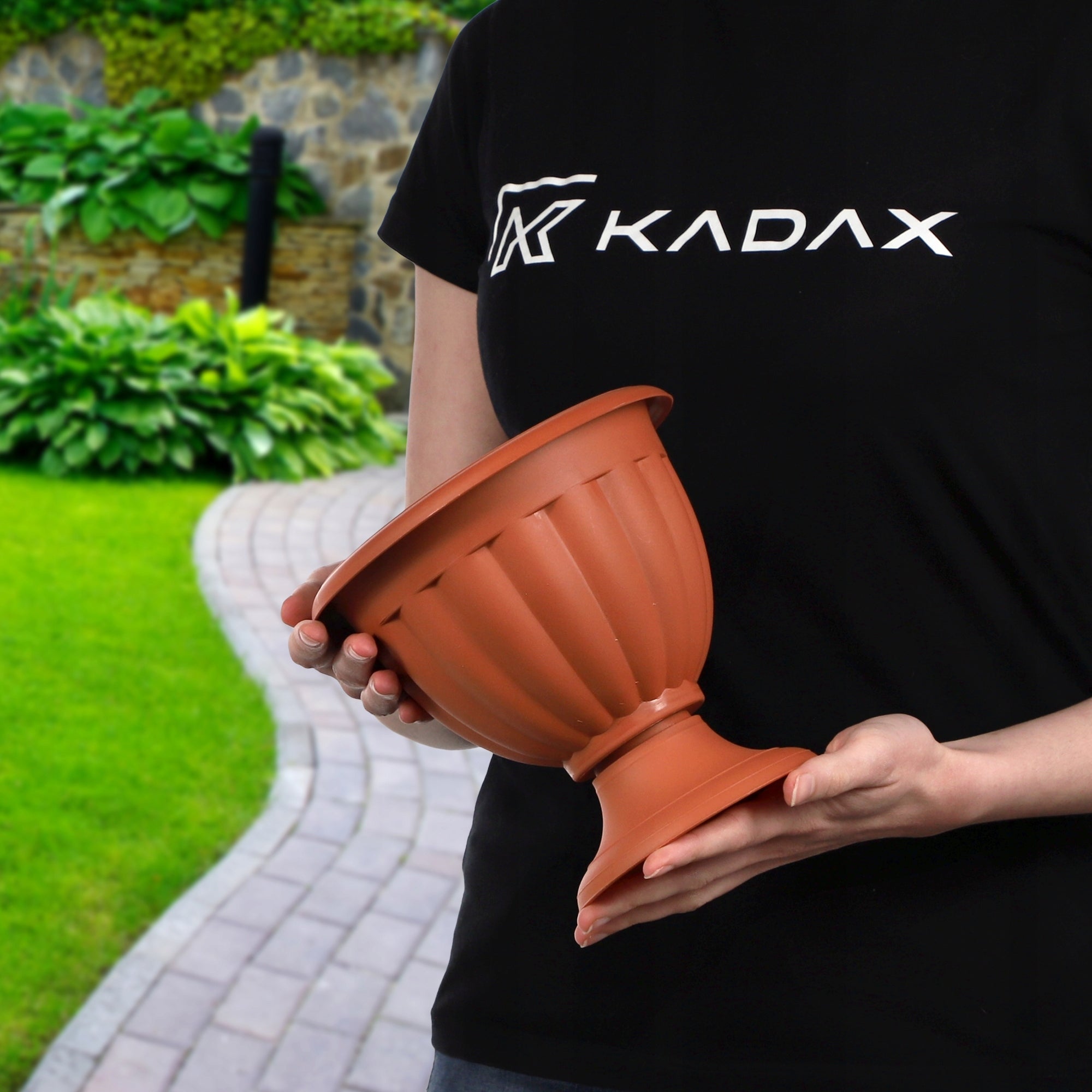 FLOWER POT GARDEN GAZON 23 cm COVER FLOWERBED TERRACE GARDEN TERRACOTTA Packaging status original