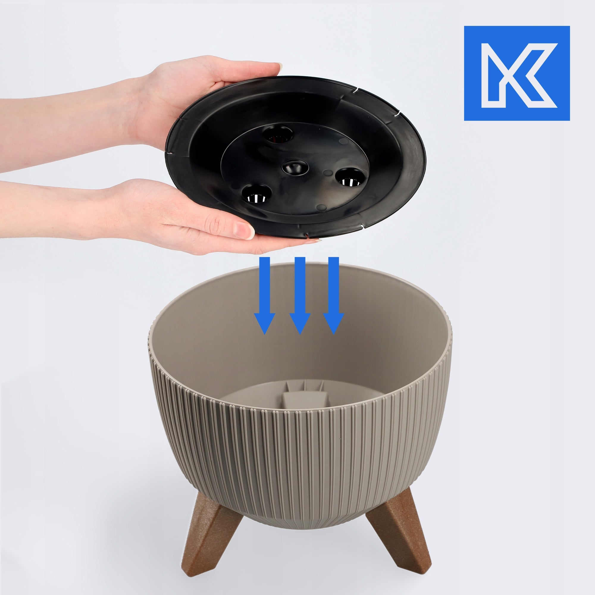 FLOWER POT PLANTER COVER ON LEGS CARTRIDGE FLOWERBED 24cm BEIGE ROUND BOWL Material synthetic material