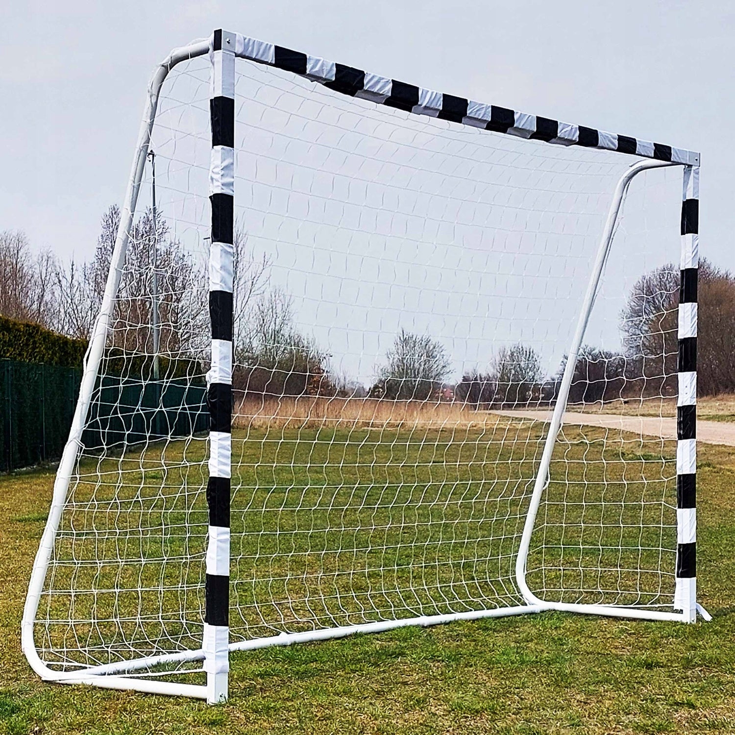 FOOTBALL GOAL WITH MESH METAL LARGE 300x200 STRONG FOR FOOTBALL JET5 Brand Madej