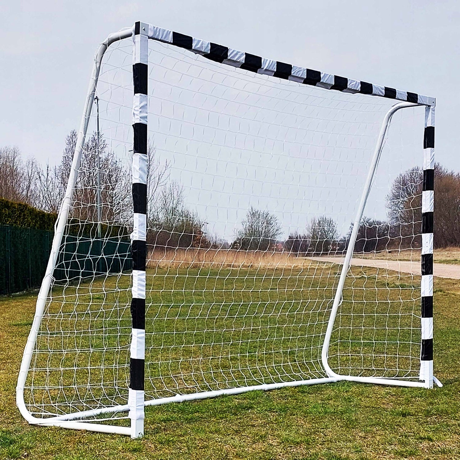 FOOTBALL GOAL WITH MESH METAL LARGE 300x200 STRONG FOR FOOTBALL JET5 Product width 300 cm
