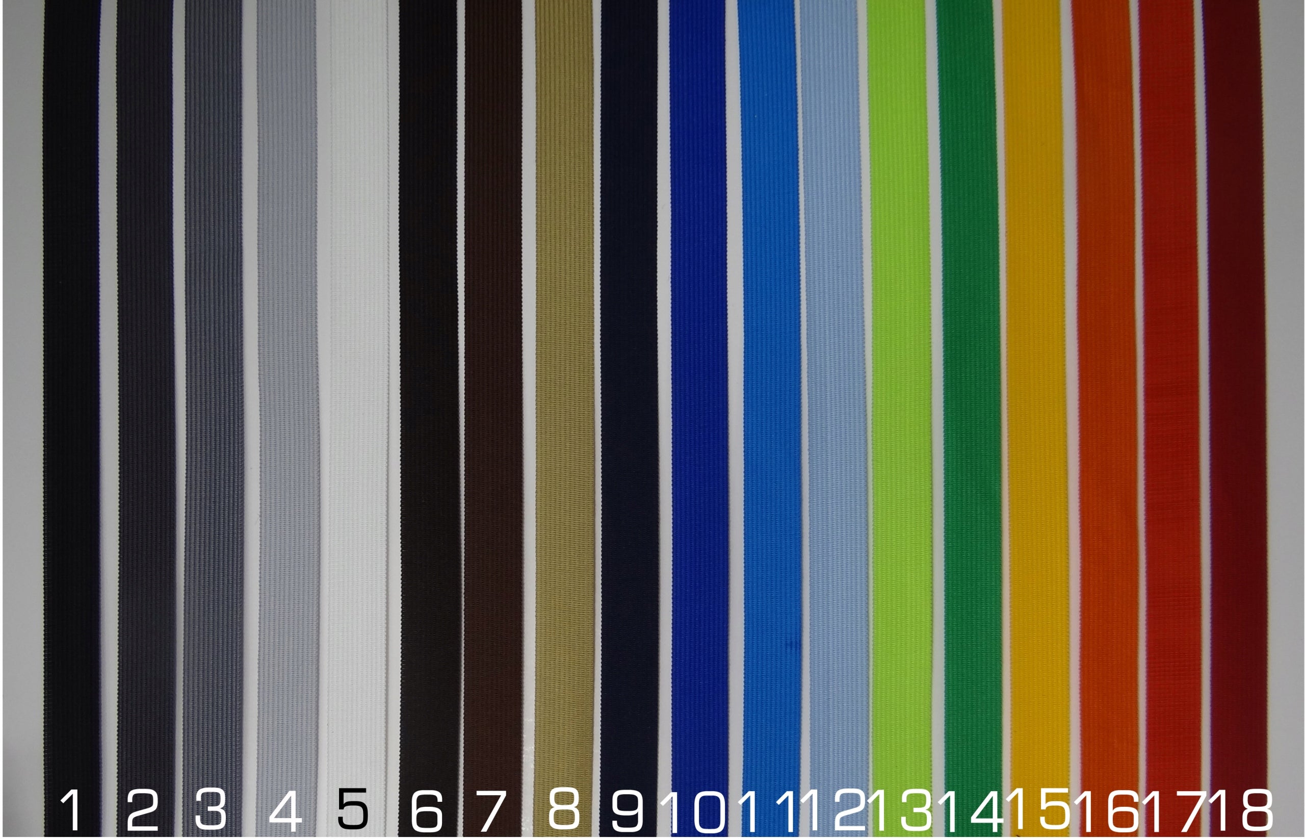 FORD MUSTANG 6 VI 2014-... VELOUR RUGS Manufacturer's catalog number 11015