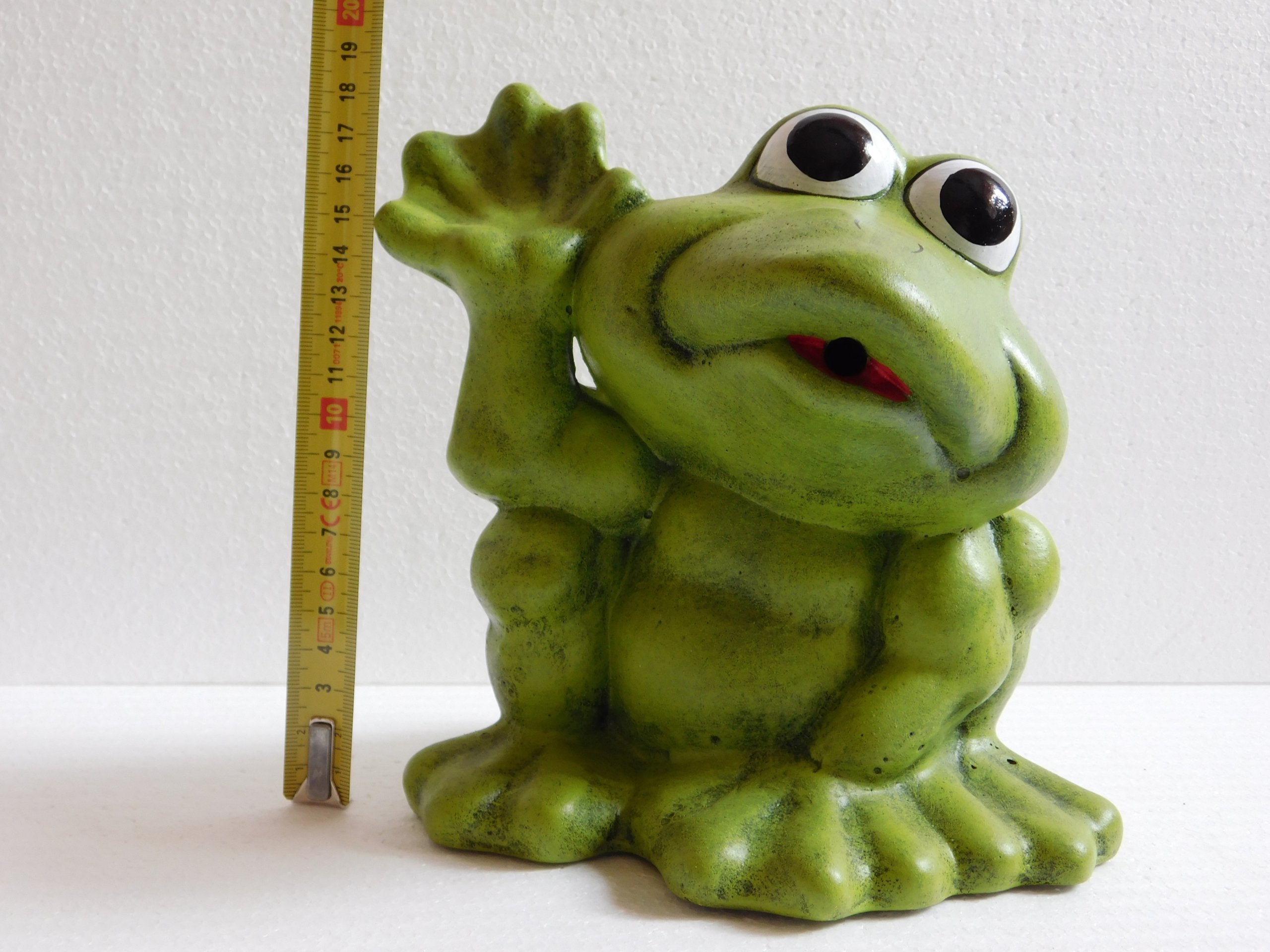 FROG FIGURINE GARDEN GIFT DECORATION Type sculpture (figure)