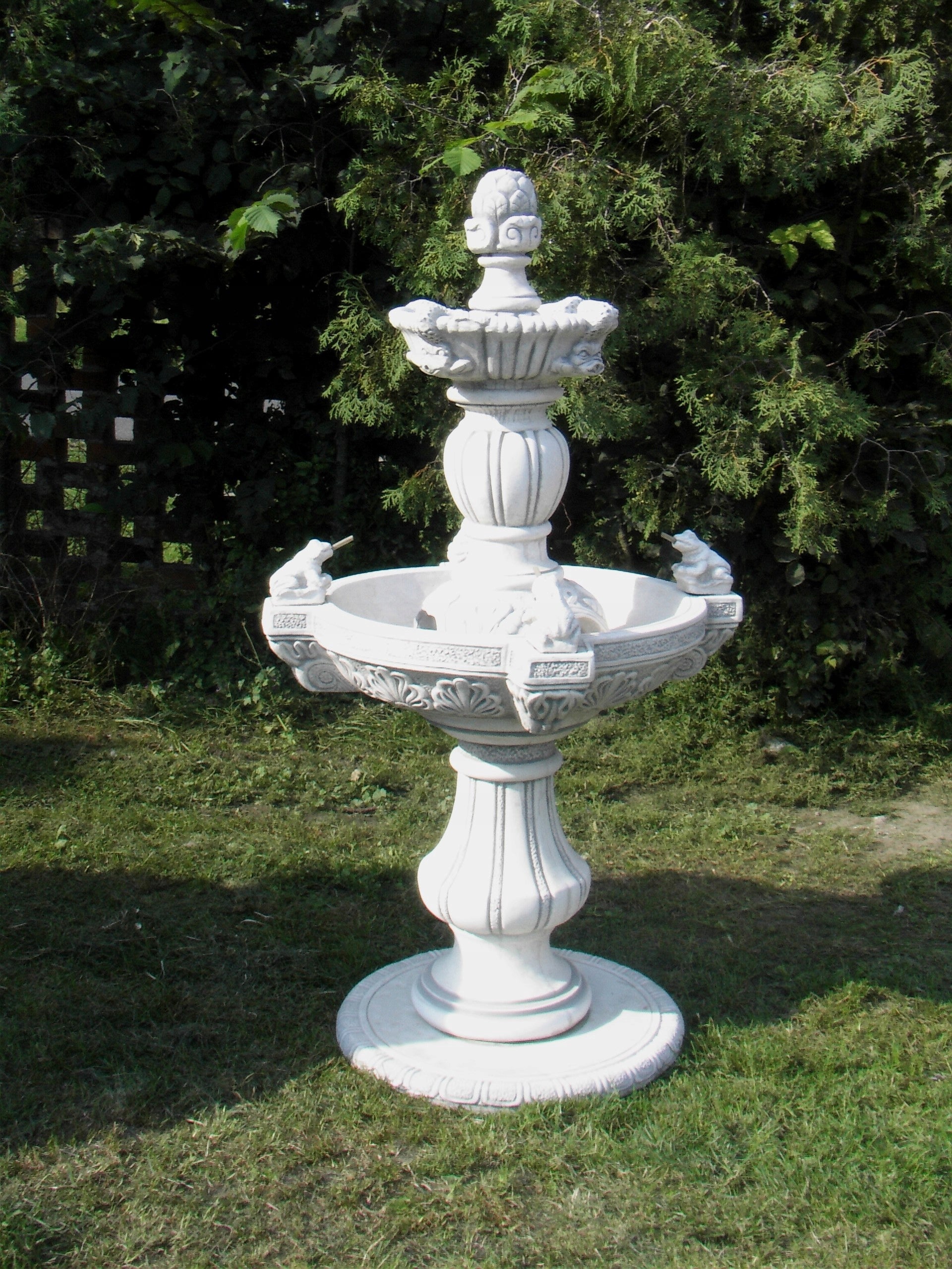 FROGGIA GARDEN FOUNTAIN WITH CONGLOMERATE CONCRETE FOUNTAIN FIGURE | 13 COLORS Manufacturer no brand