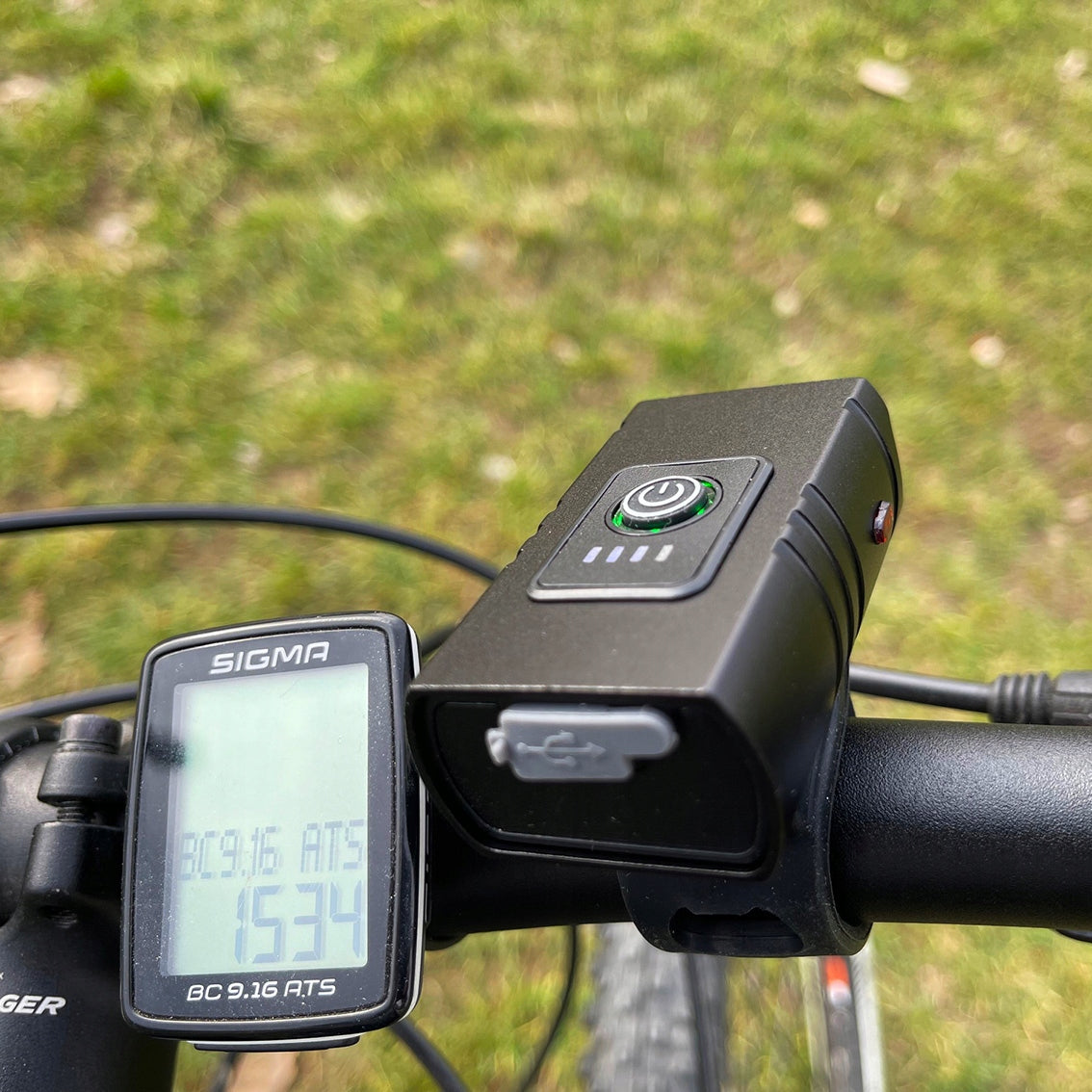FRONT AND REAR LED BICYCLE LIGHT FOR BICYCLE CORDLESS HANDLEBAR Manufacturer code NA TYŁ PREZENT USB UCHWYT LATARKA LAMPKI COB
